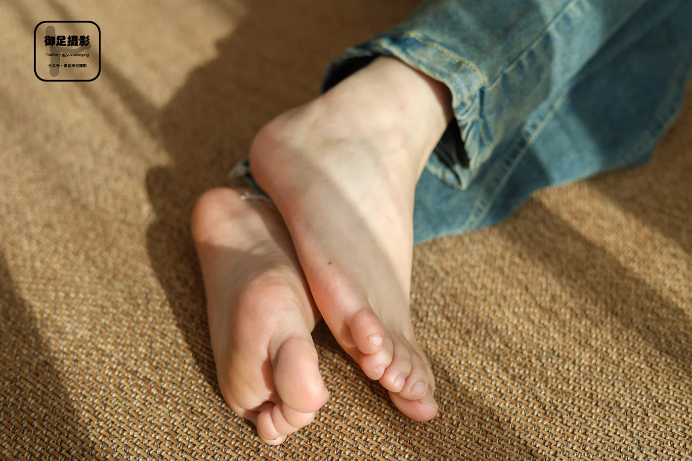 图片[86]-御足摄影 NO.017 – 咖色袜裸足[93P] – 速更版-美库