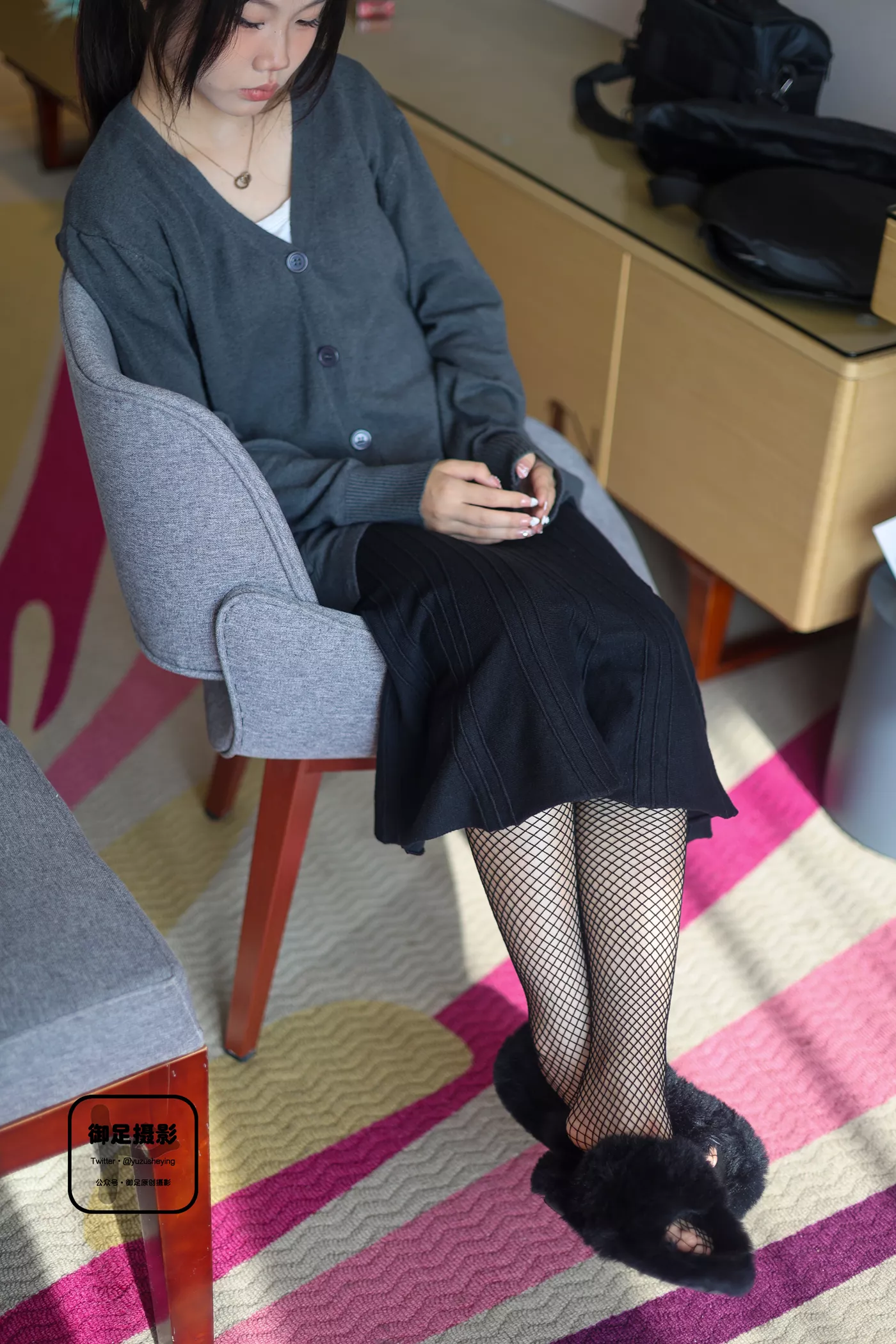 图片[49]-御足摄影 NO.018 – 毛毛鞋网袜[77P] – 速更版-美库