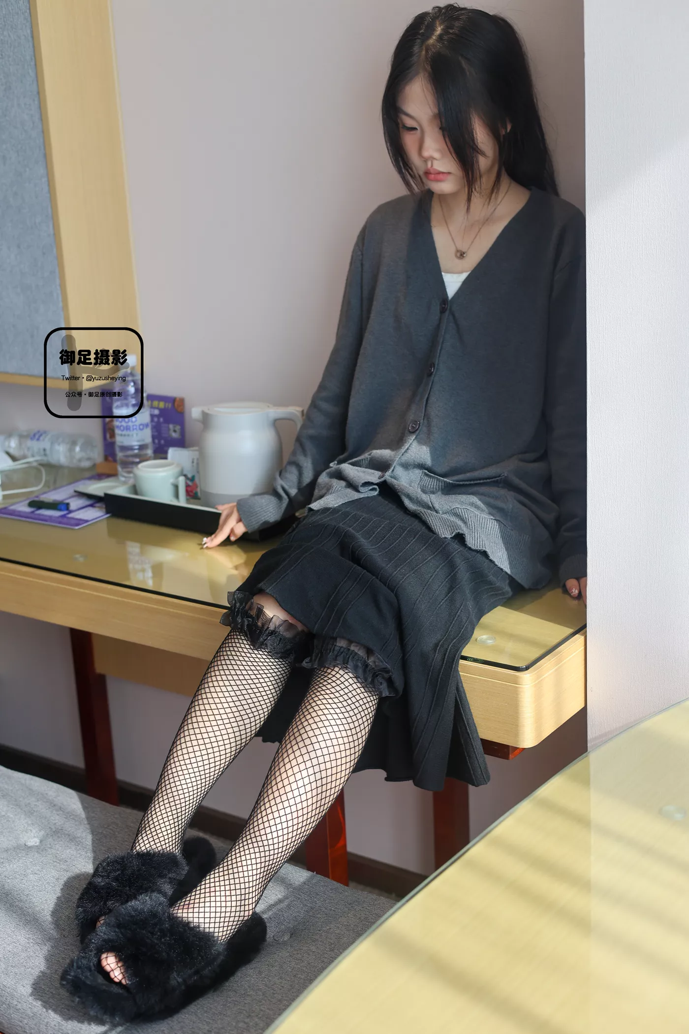 图片[56]-御足摄影 NO.018 – 毛毛鞋网袜[77P] – 速更版-美库