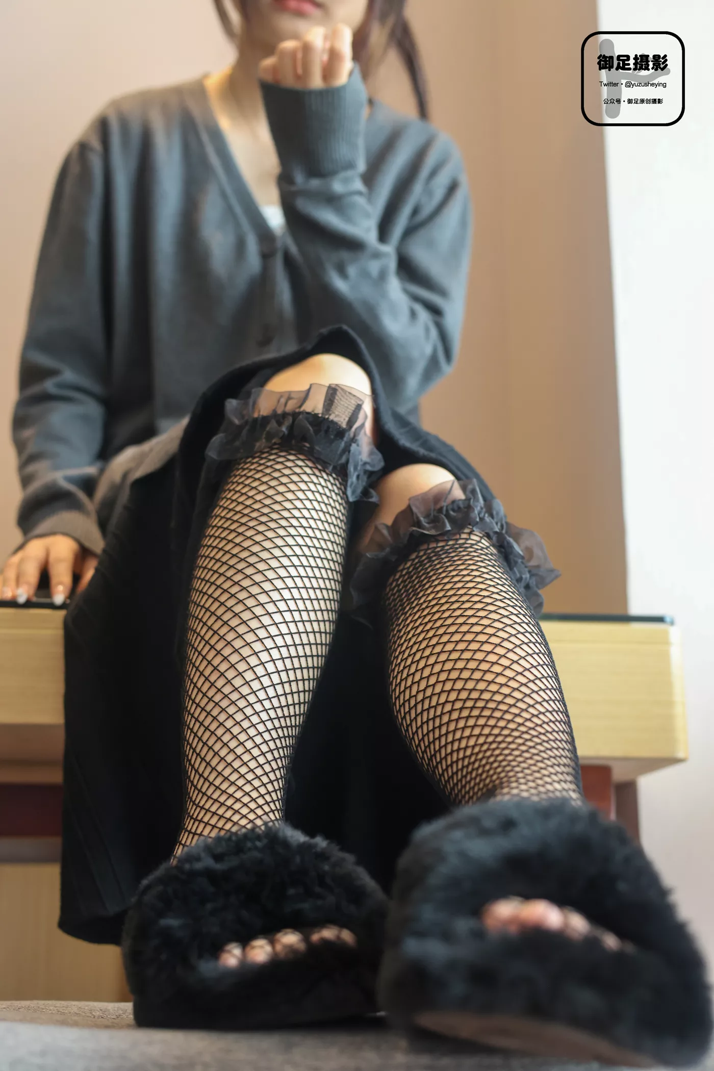 图片[60]-御足摄影 NO.018 – 毛毛鞋网袜[77P] – 速更版-美库
