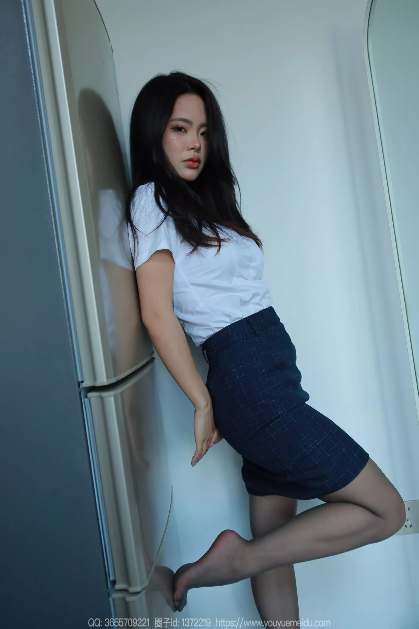 图片[13]-[IESS异思趣向] 2024.12.01 丝享家1912：兔兔《OL黑丝》[88P] – 速更版-美库