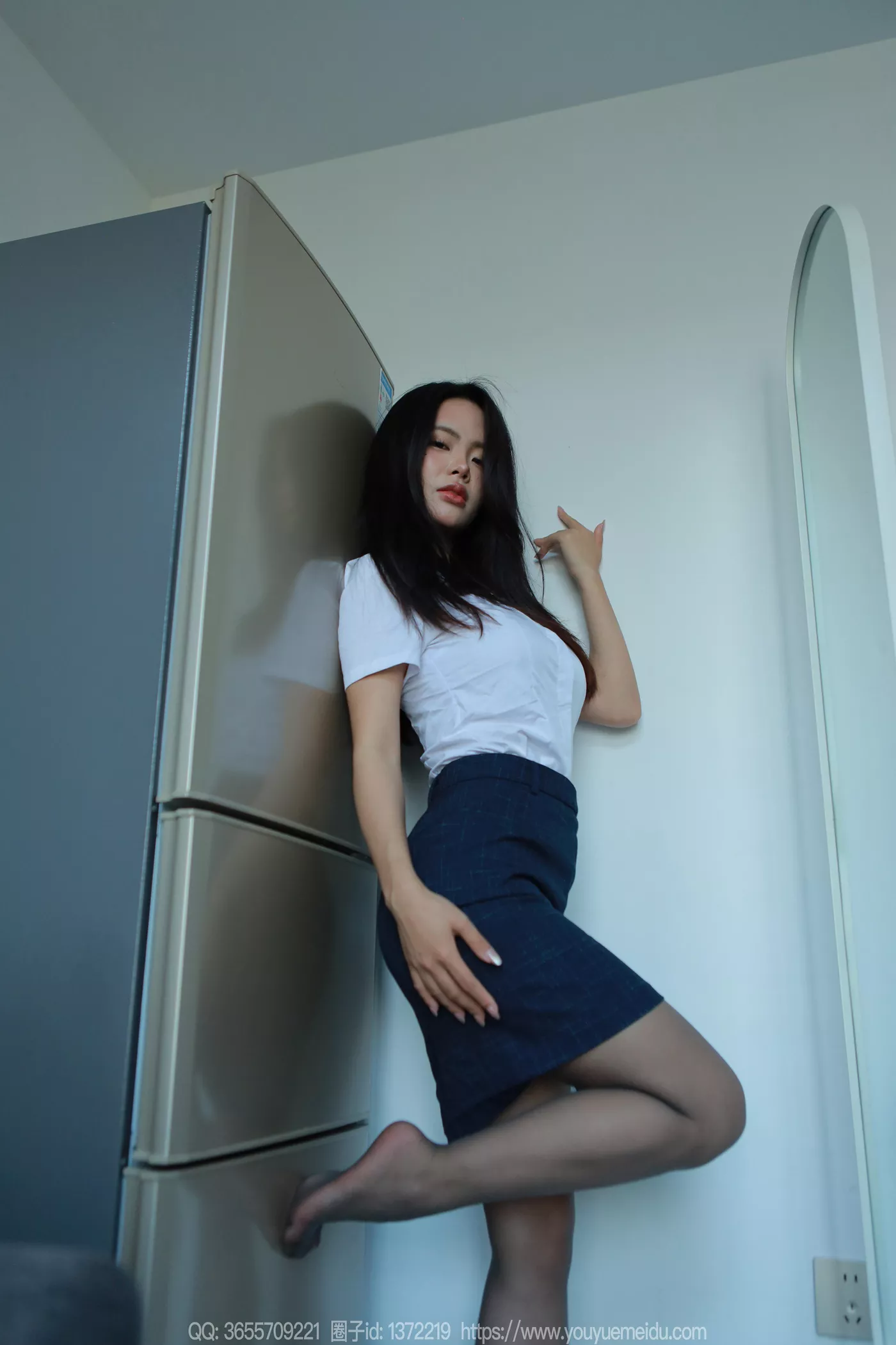 图片[18]-[IESS异思趣向] 2024.12.01 丝享家1912：兔兔《OL黑丝》[88P] – 速更版-美库