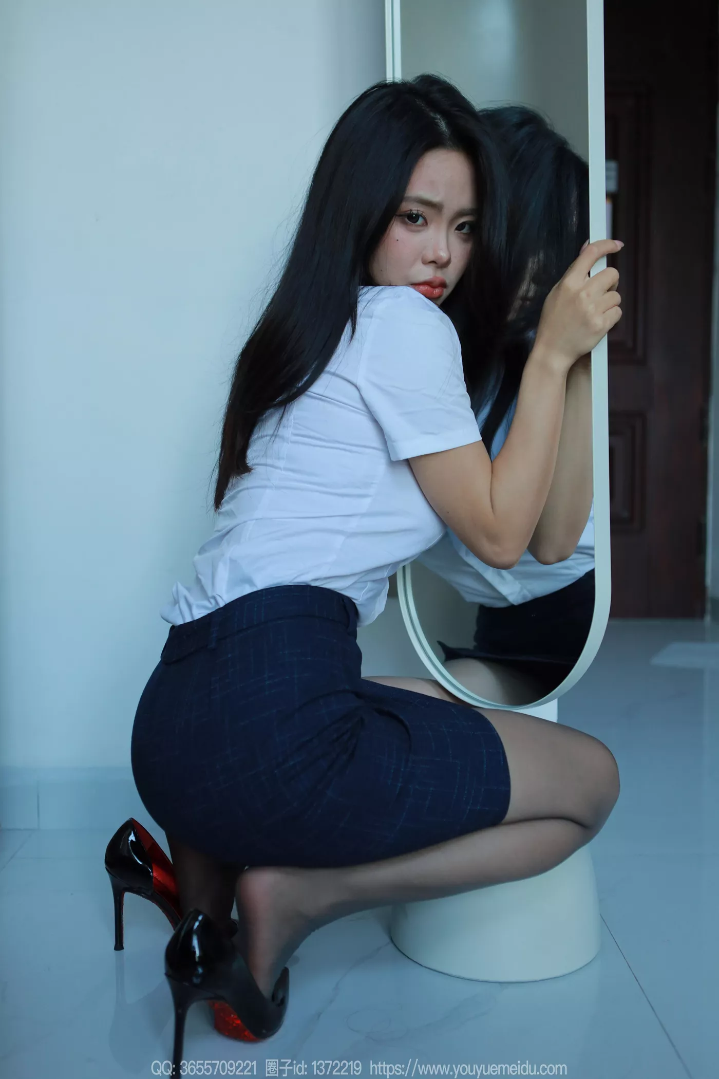 图片[31]-[IESS异思趣向] 2024.12.01 丝享家1912：兔兔《OL黑丝》[88P] – 速更版-美库