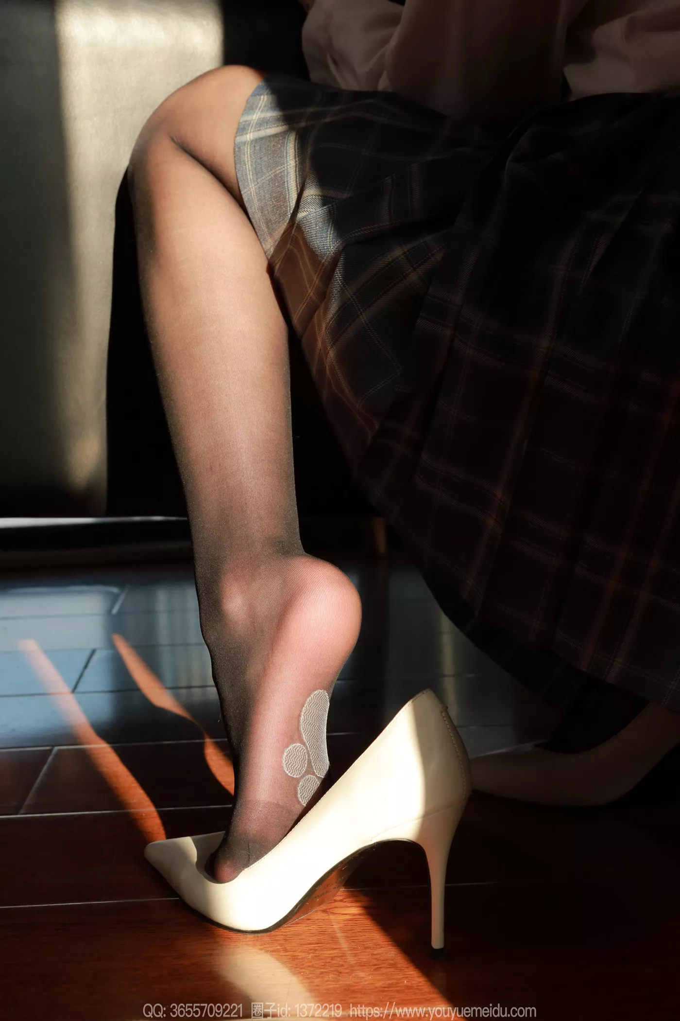 图片[15]-[IESS异思趣向] 2024.12.02 丝享家1913：团团《可爱脚印》[72P] – 速更版-美库