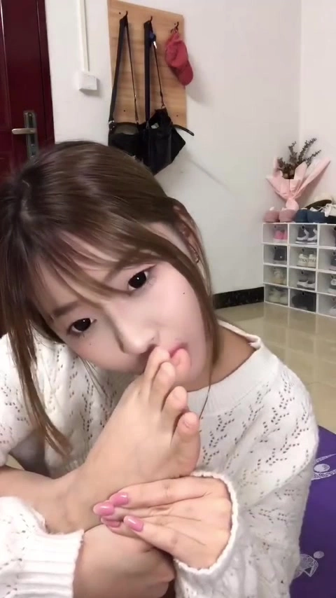 图片[10]-脚模面试脸足同框套路系列-132 [10P] – 速更版-美库