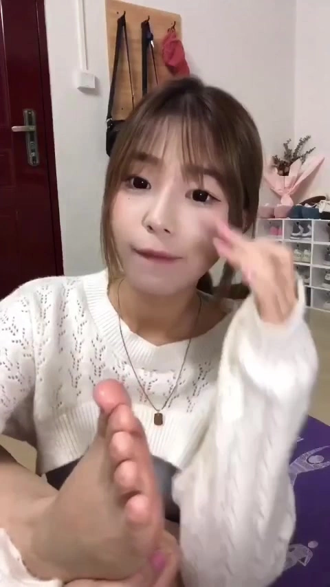 图片[11]-脚模面试脸足同框套路系列-132 [10P] – 速更版-美库