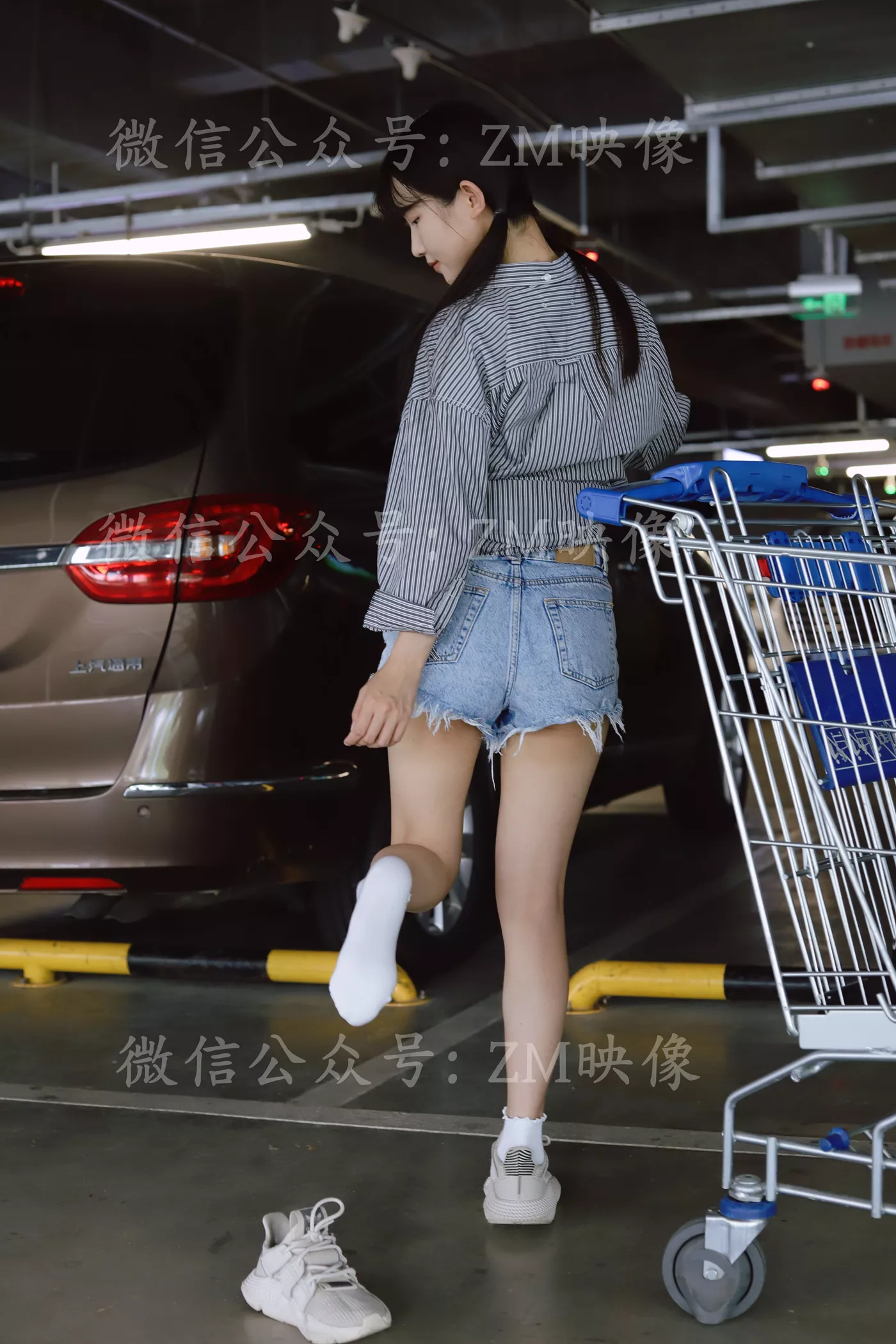 图片[37]-[织梦映像]NO.053 爱在深秋-轻罗小扇扑流萤[100P] – 速更版-美库