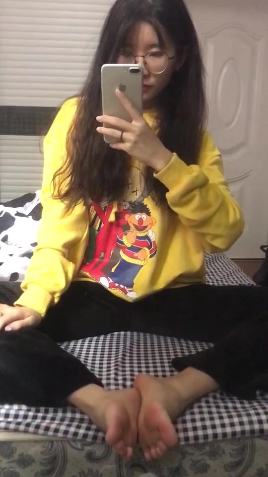 图片[13]-脚模面试脸足同框套路系列-133 [21P] – 速更版-美库