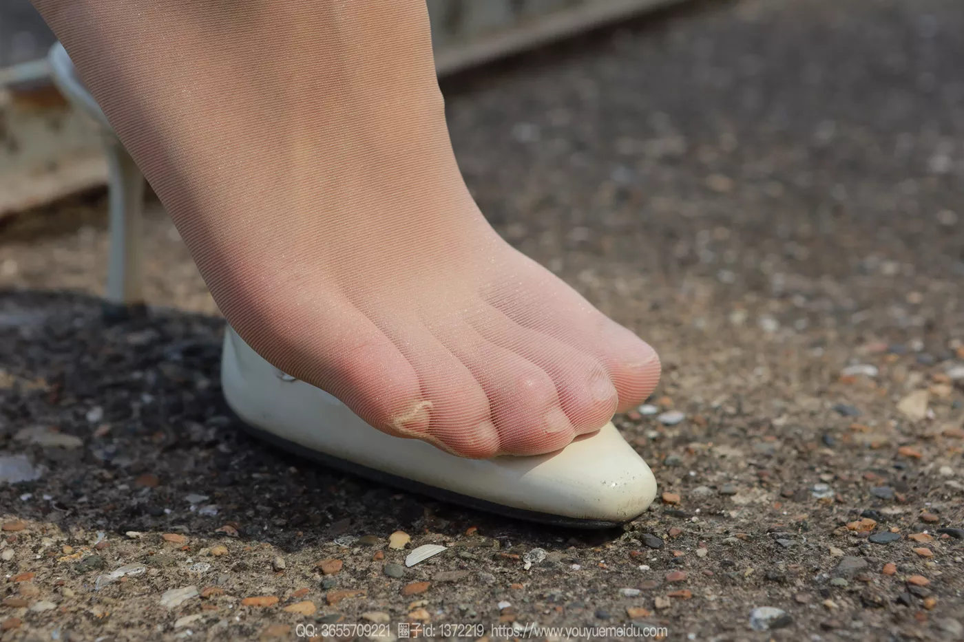 图片[43]-[IESS异思趣向] 2024.12.04 丝享家1915：小婕《白色短裙（下）》[85P] – 速更版-美库