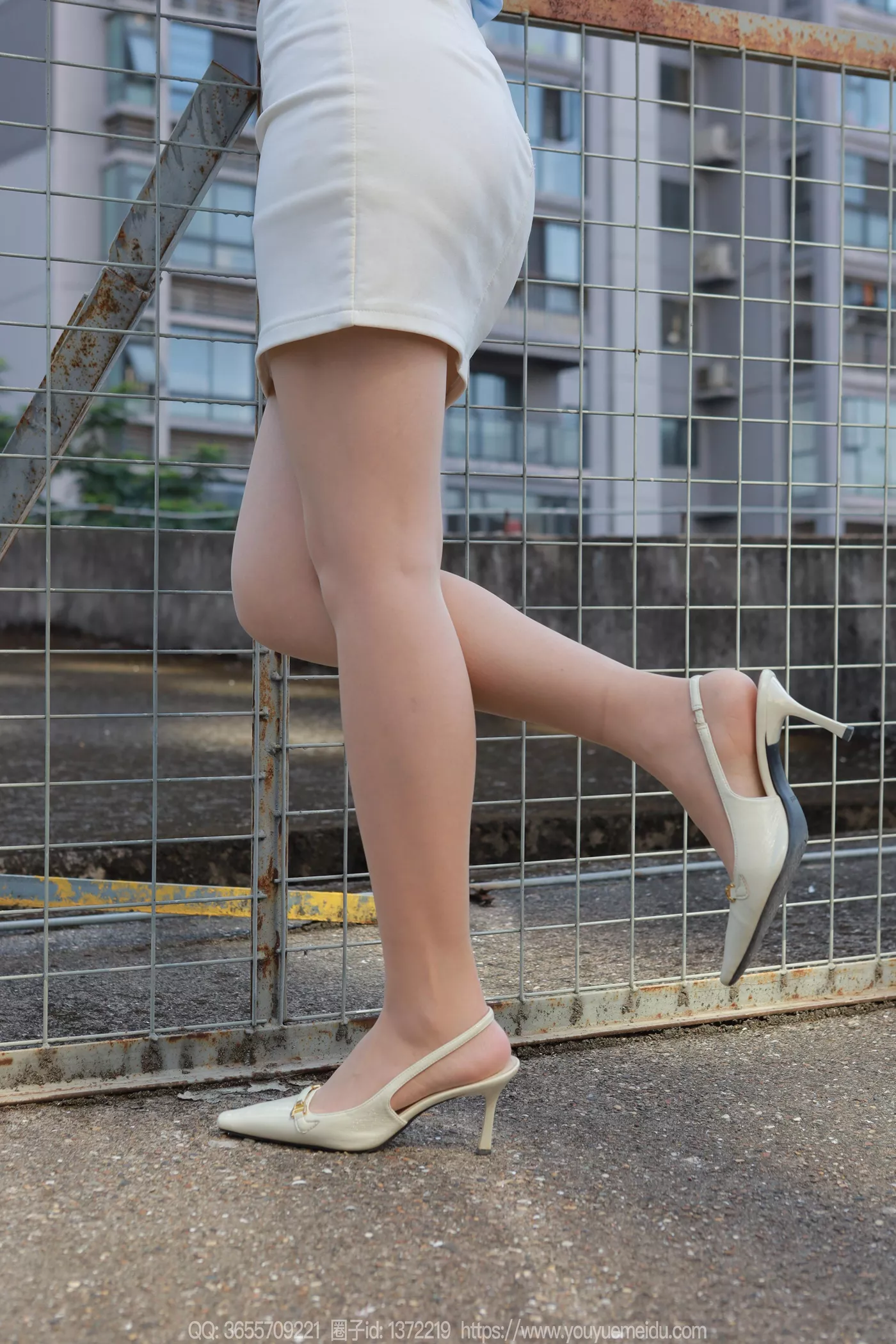 图片[62]-[IESS异思趣向] 2024.12.04 丝享家1915：小婕《白色短裙（下）》[85P] – 速更版-美库