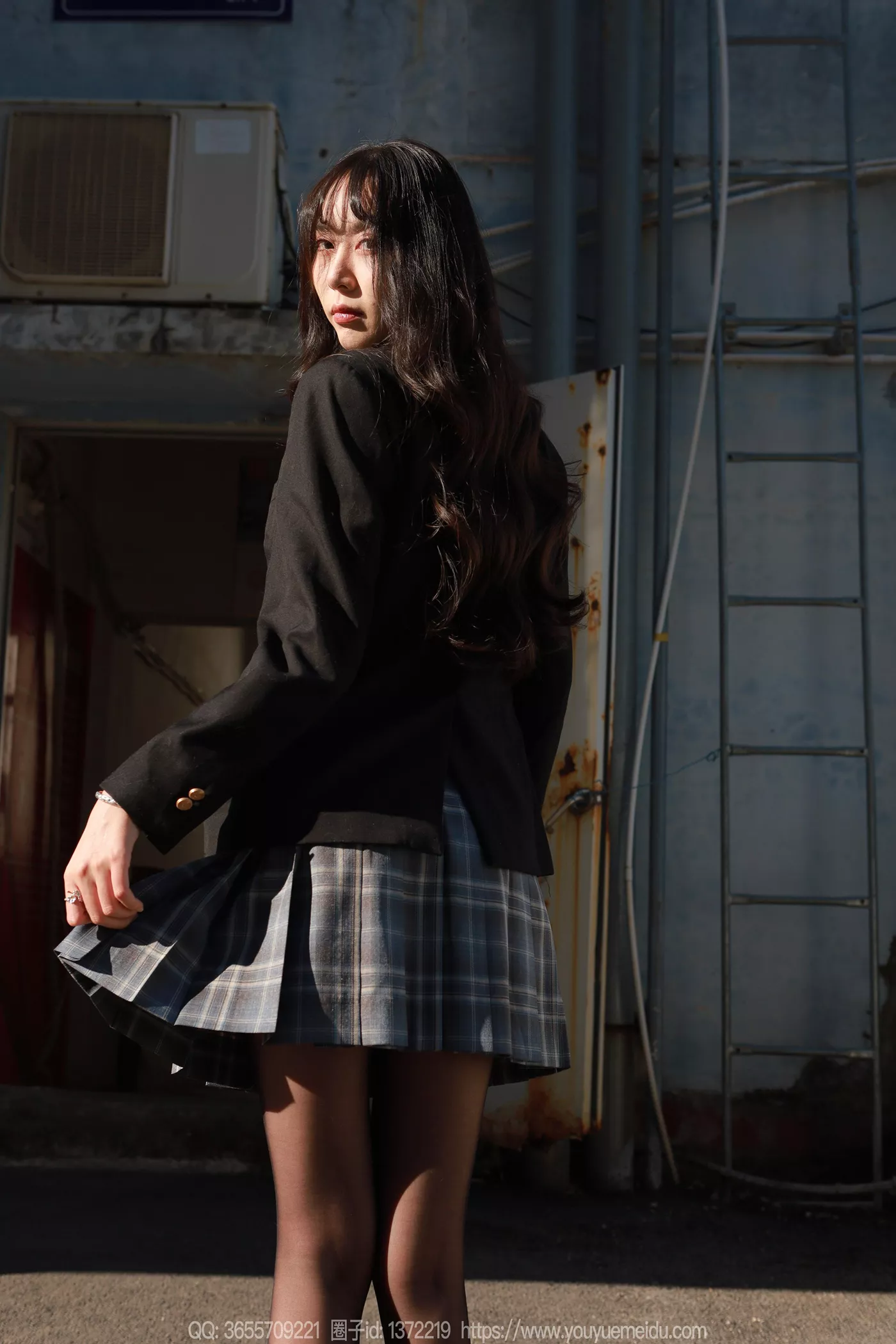 图片[11]-[IESS异思趣向] 2024.12.05 丝享家1916：团团《阳光黑丝》[88P] – 速更版-美库