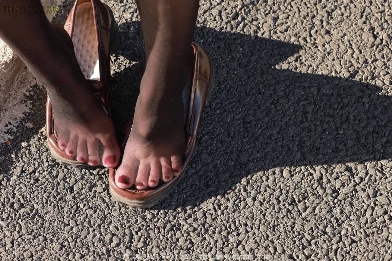 图片[78]-[IESS异思趣向] 2024.12.05 丝享家1916：团团《阳光黑丝》[88P] – 速更版-美库