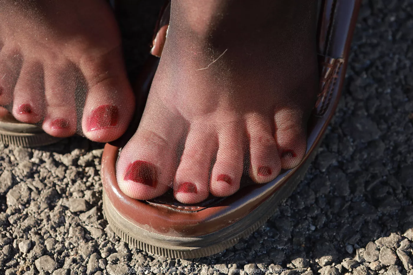 图片[79]-[IESS异思趣向] 2024.12.05 丝享家1916：团团《阳光黑丝》[88P] – 速更版-美库