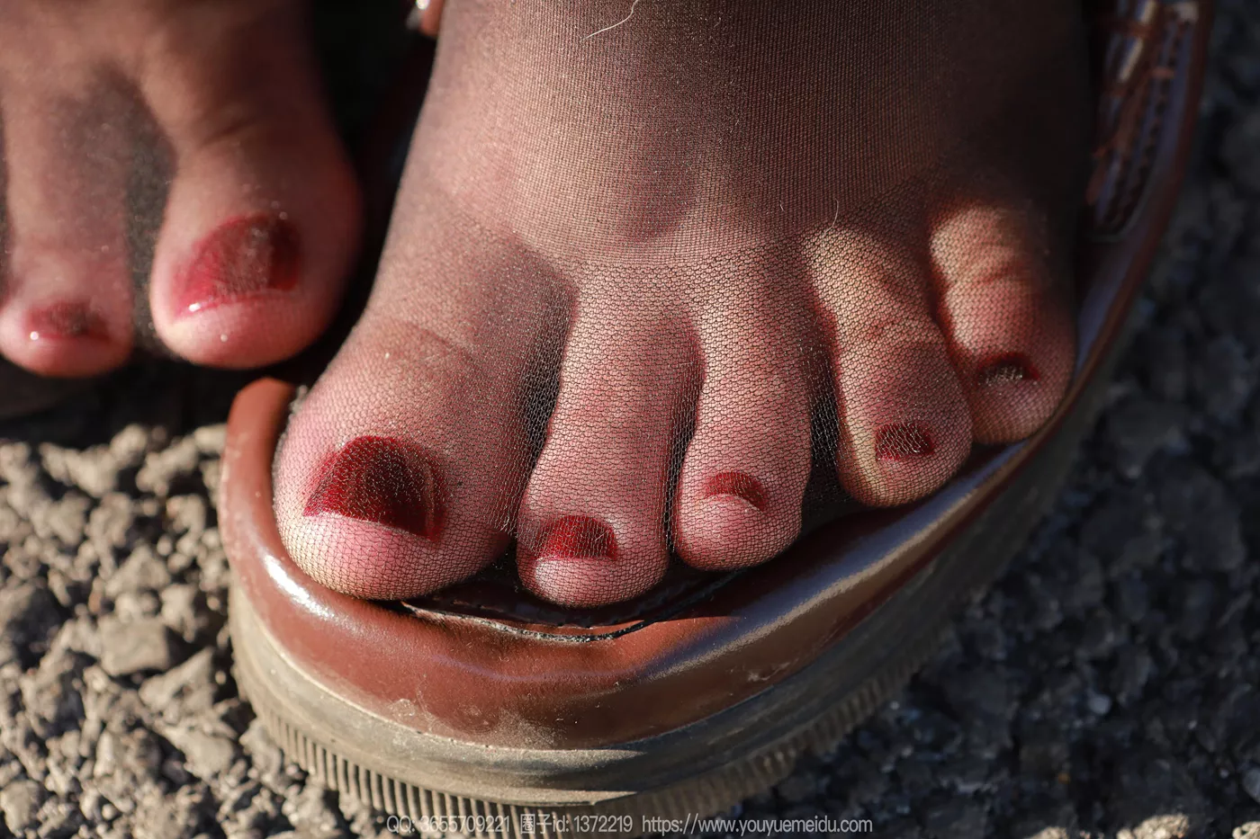 图片[80]-[IESS异思趣向] 2024.12.05 丝享家1916：团团《阳光黑丝》[88P] – 速更版-美库