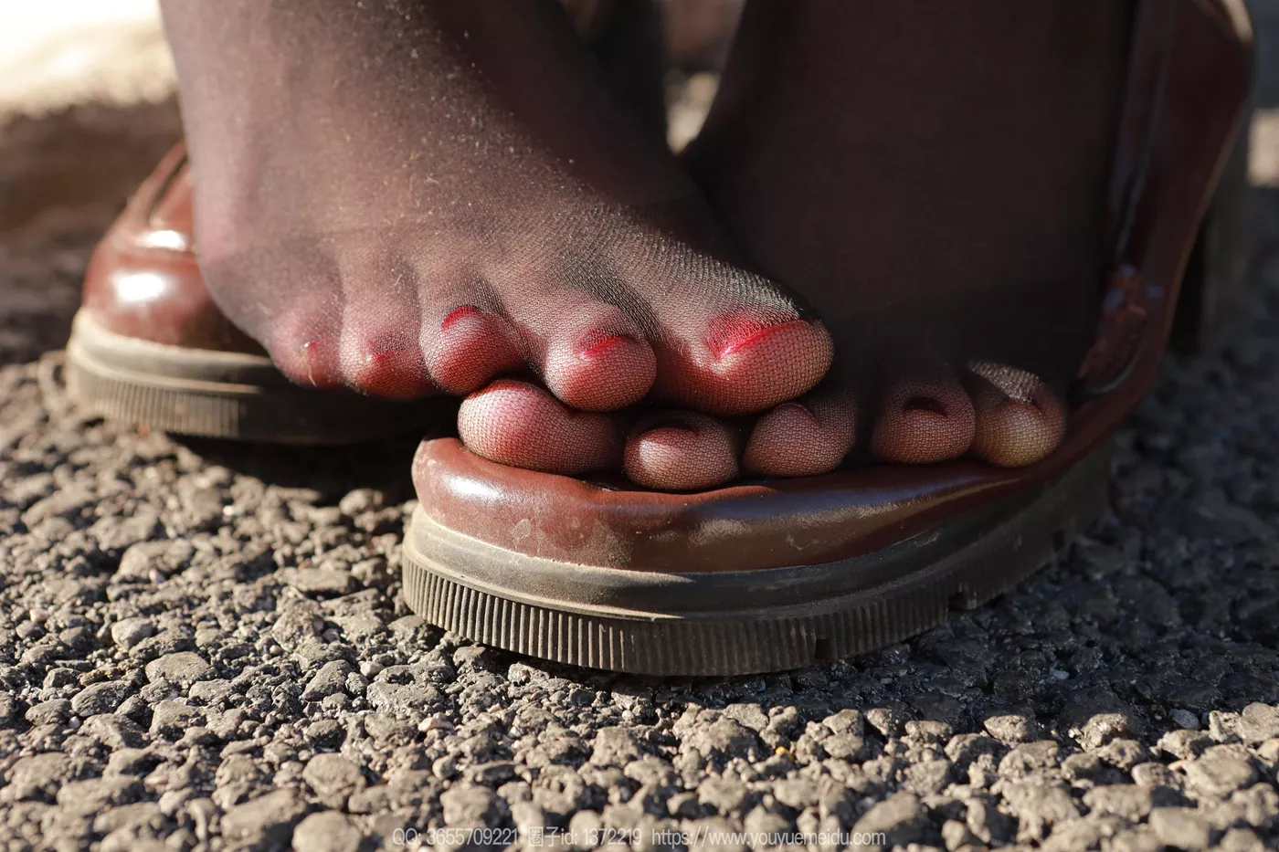 图片[82]-[IESS异思趣向] 2024.12.05 丝享家1916：团团《阳光黑丝》[88P] – 速更版-美库