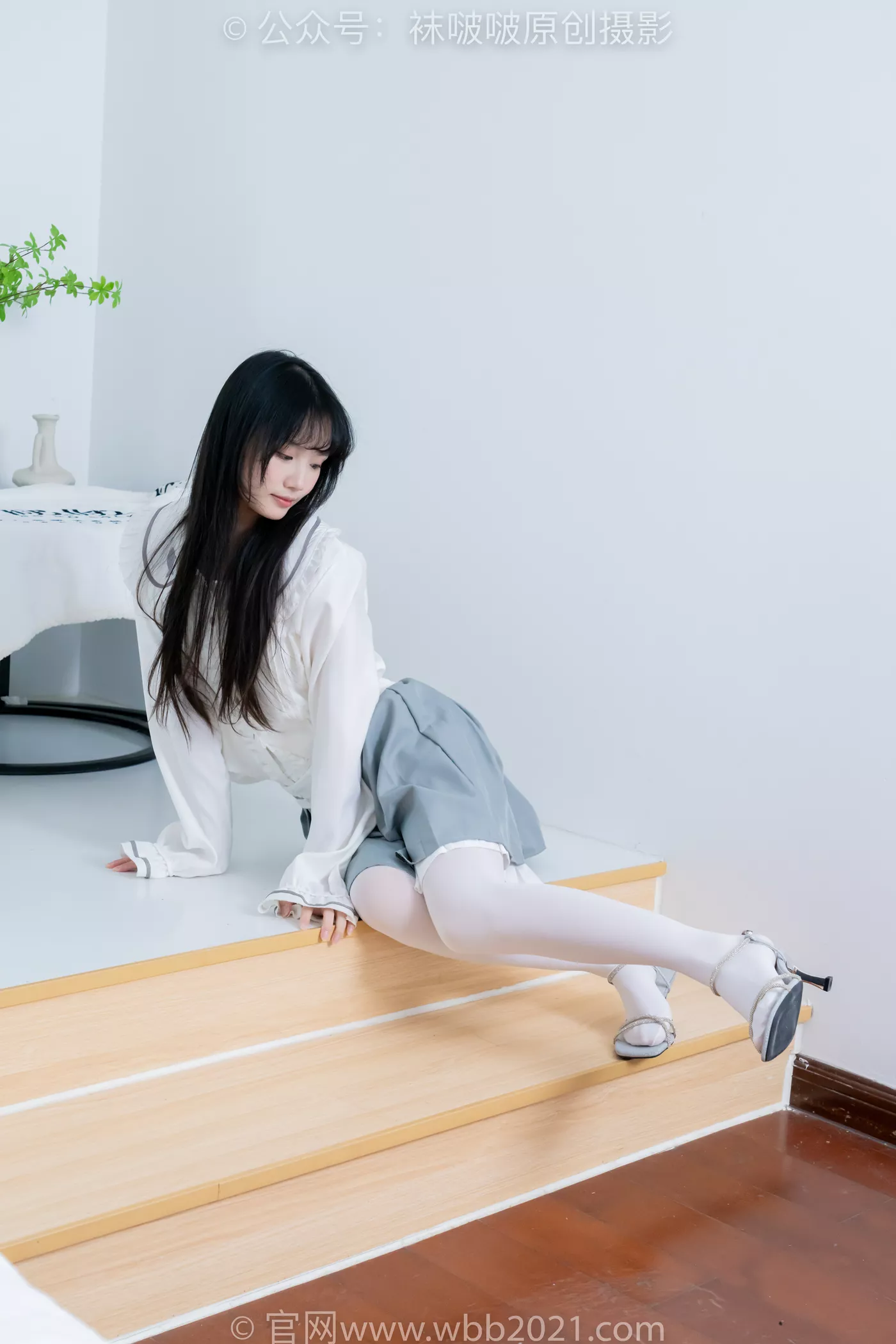 图片[37]-[BoBoSocks袜啵啵]NO.468 甜甜圈-高跟凉鞋、厚白丝、裸足、丝袜和裸足踩蓝莓剧情[150P] – 速更版-美库