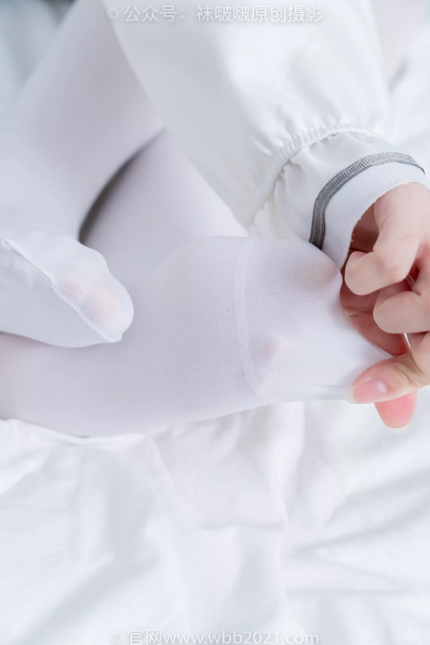 图片[62]-[BoBoSocks袜啵啵]NO.468 甜甜圈-高跟凉鞋、厚白丝、裸足、丝袜和裸足踩蓝莓剧情[150P] – 速更版-美库