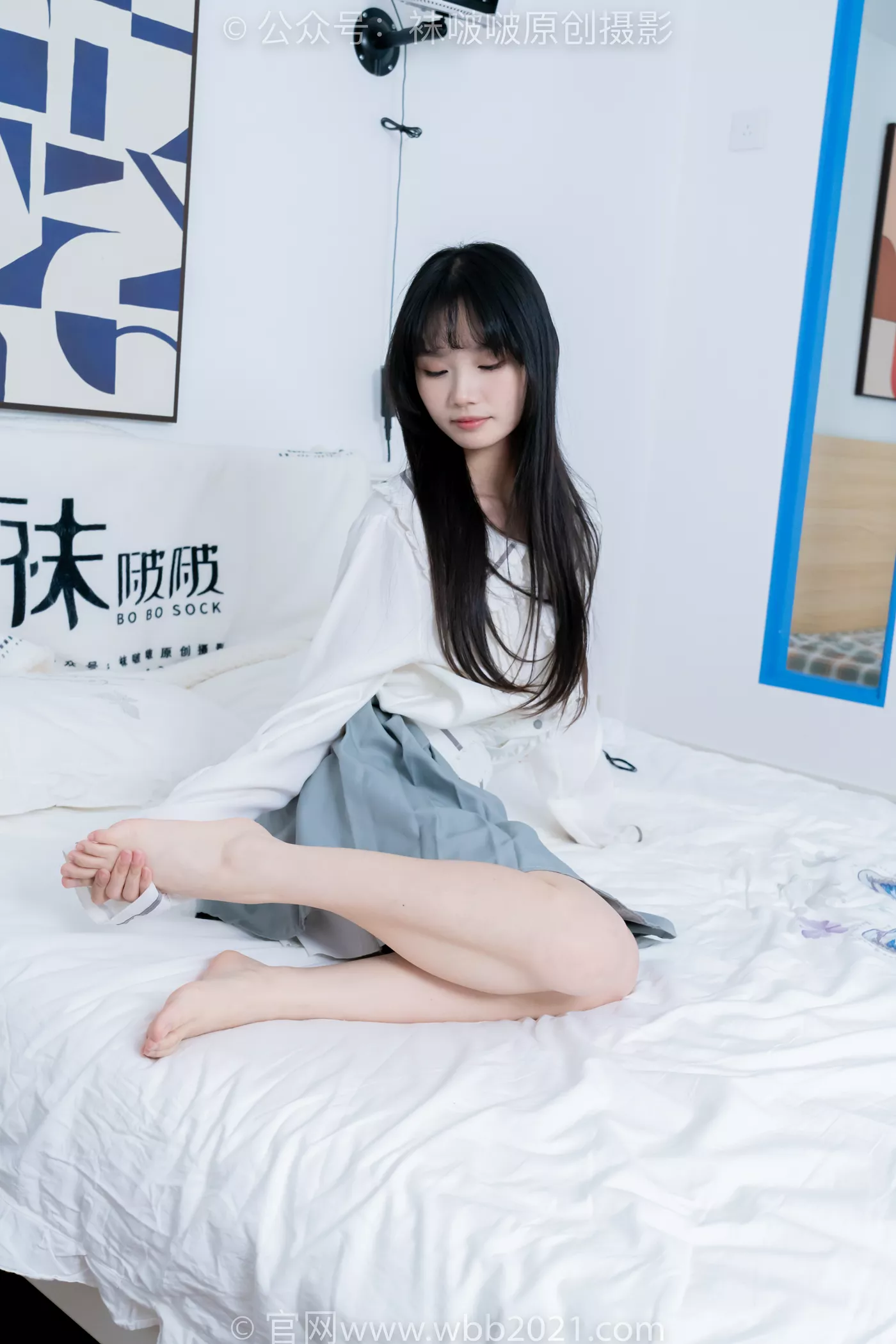 图片[112]-[BoBoSocks袜啵啵]NO.468 甜甜圈-高跟凉鞋、厚白丝、裸足、丝袜和裸足踩蓝莓剧情[150P] – 速更版-美库