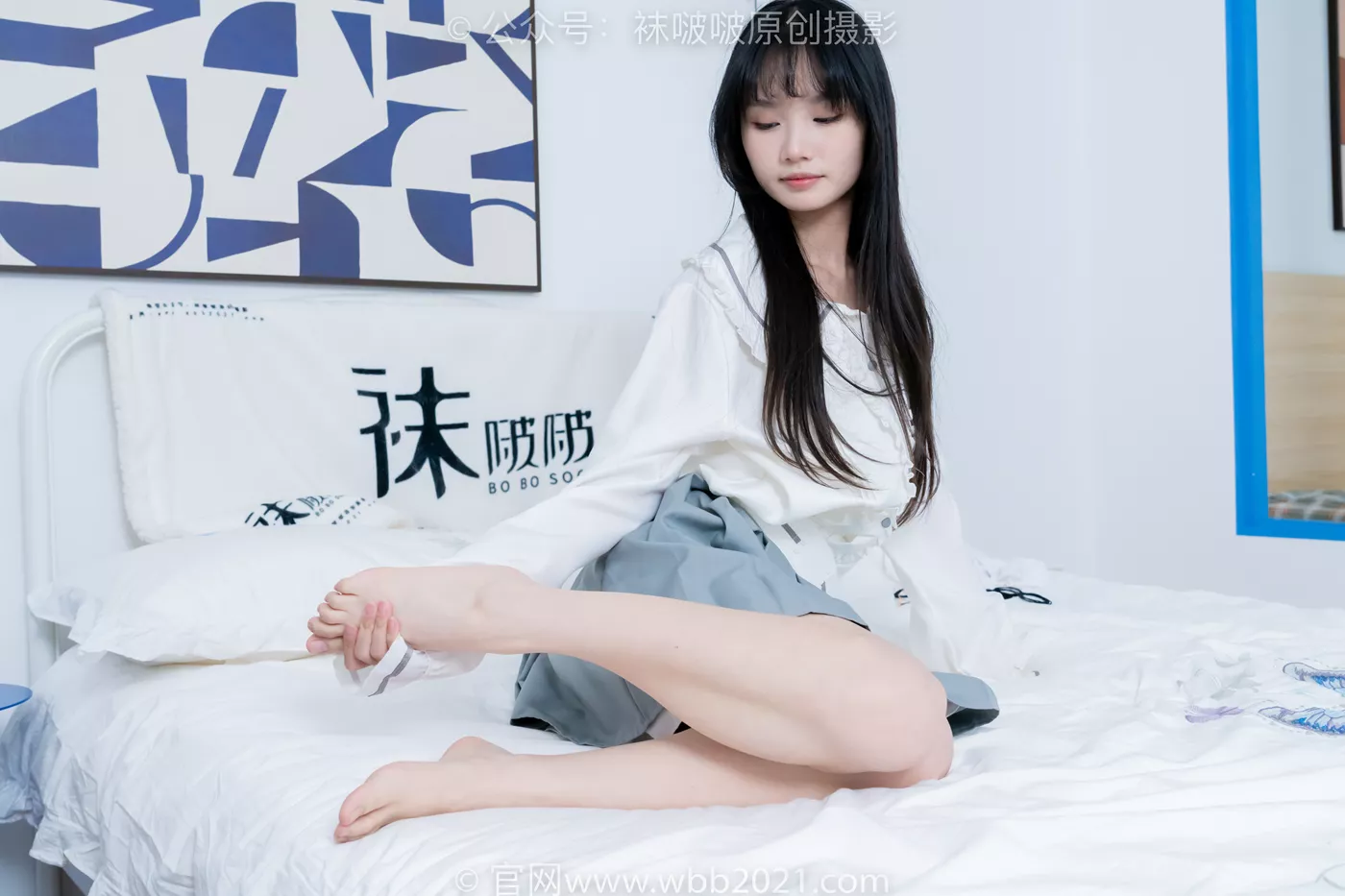 图片[113]-[BoBoSocks袜啵啵]NO.468 甜甜圈-高跟凉鞋、厚白丝、裸足、丝袜和裸足踩蓝莓剧情[150P] – 速更版-美库