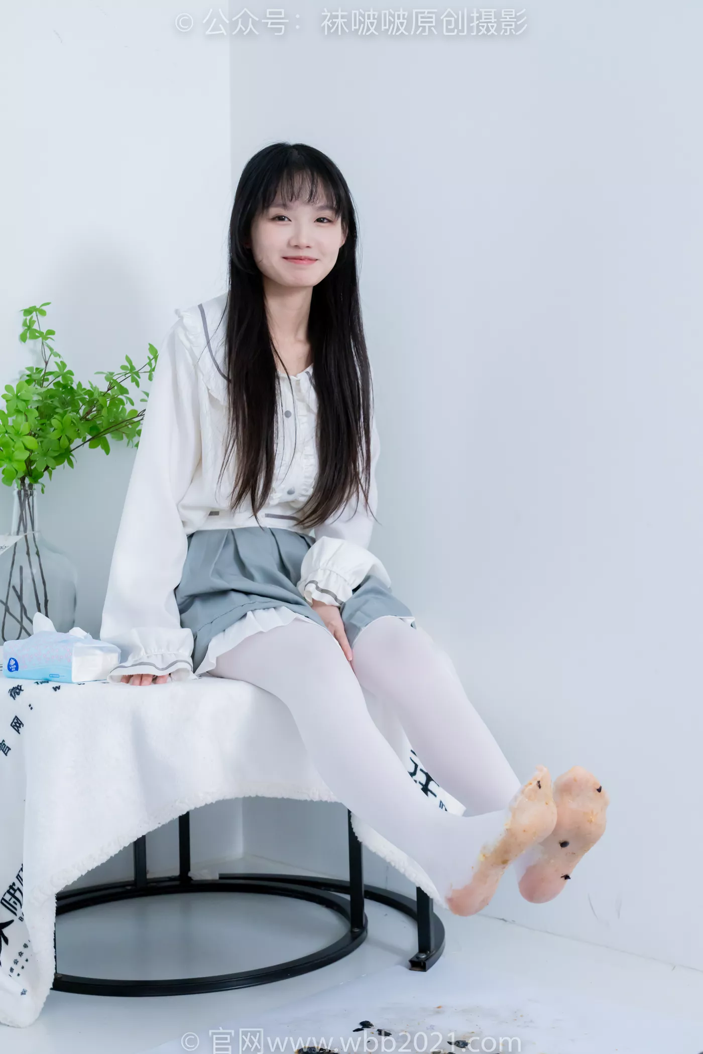 图片[151]-[BoBoSocks袜啵啵]NO.468 甜甜圈-高跟凉鞋、厚白丝、裸足、丝袜和裸足踩蓝莓剧情[150P] – 速更版-美库