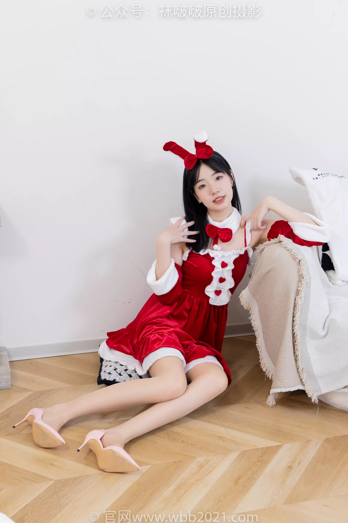 图片[31]-[BoBoSocks袜啵啵]NO.469 小甜豆-高跟鞋、油亮白丝、油亮肉丝、油亮黑丝、小甜豆手写祝福圣诞牌剧情[100P] – 速更版-美库