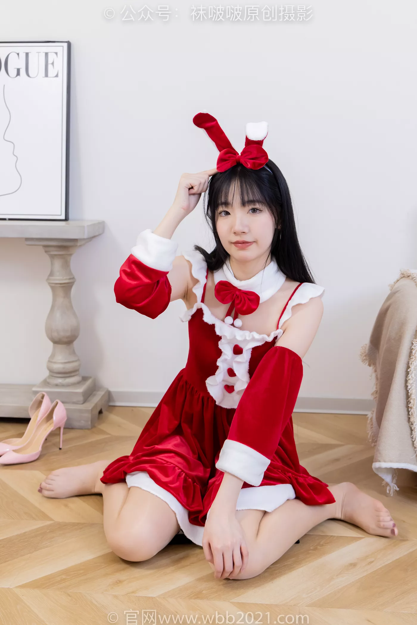 图片[43]-[BoBoSocks袜啵啵]NO.469 小甜豆-高跟鞋、油亮白丝、油亮肉丝、油亮黑丝、小甜豆手写祝福圣诞牌剧情[100P] – 速更版-美库