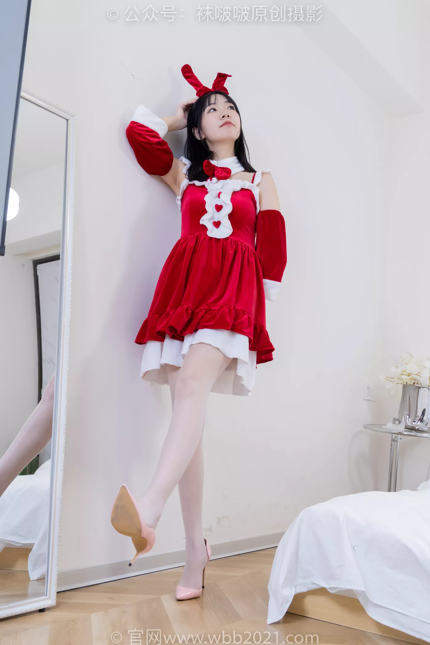 图片[55]-[BoBoSocks袜啵啵]NO.469 小甜豆-高跟鞋、油亮白丝、油亮肉丝、油亮黑丝、小甜豆手写祝福圣诞牌剧情[100P] – 速更版-美库