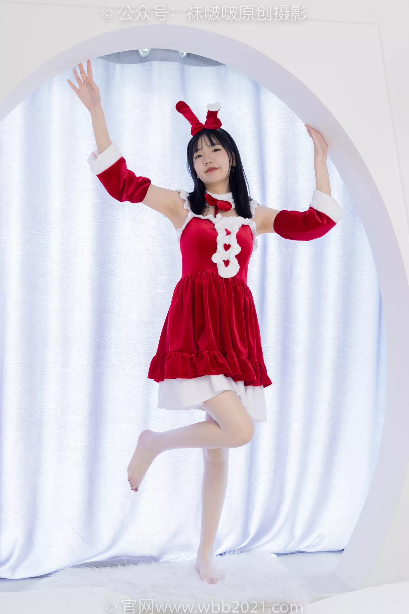 图片[87]-[BoBoSocks袜啵啵]NO.469 小甜豆-高跟鞋、油亮白丝、油亮肉丝、油亮黑丝、小甜豆手写祝福圣诞牌剧情[100P] – 速更版-美库