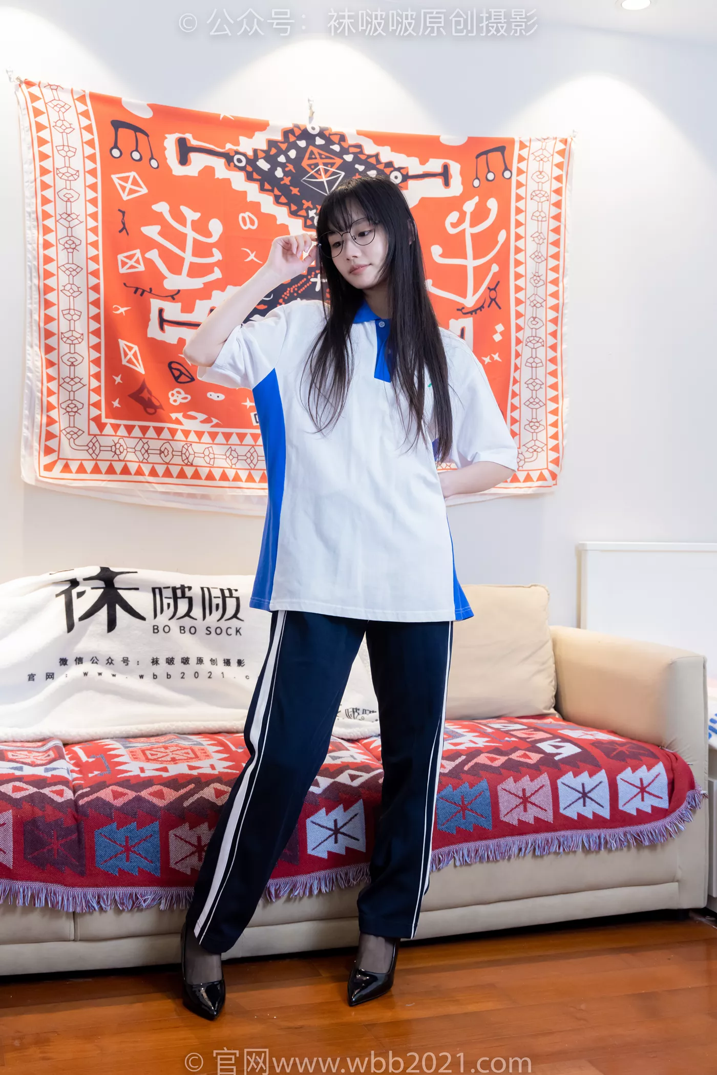 图片[31]-[BoBoSocks袜啵啵]NO.471 甜甜圈-高跟鞋、黑丝、短肉丝、裸足、校服裤里丝[150P] – 速更版-美库