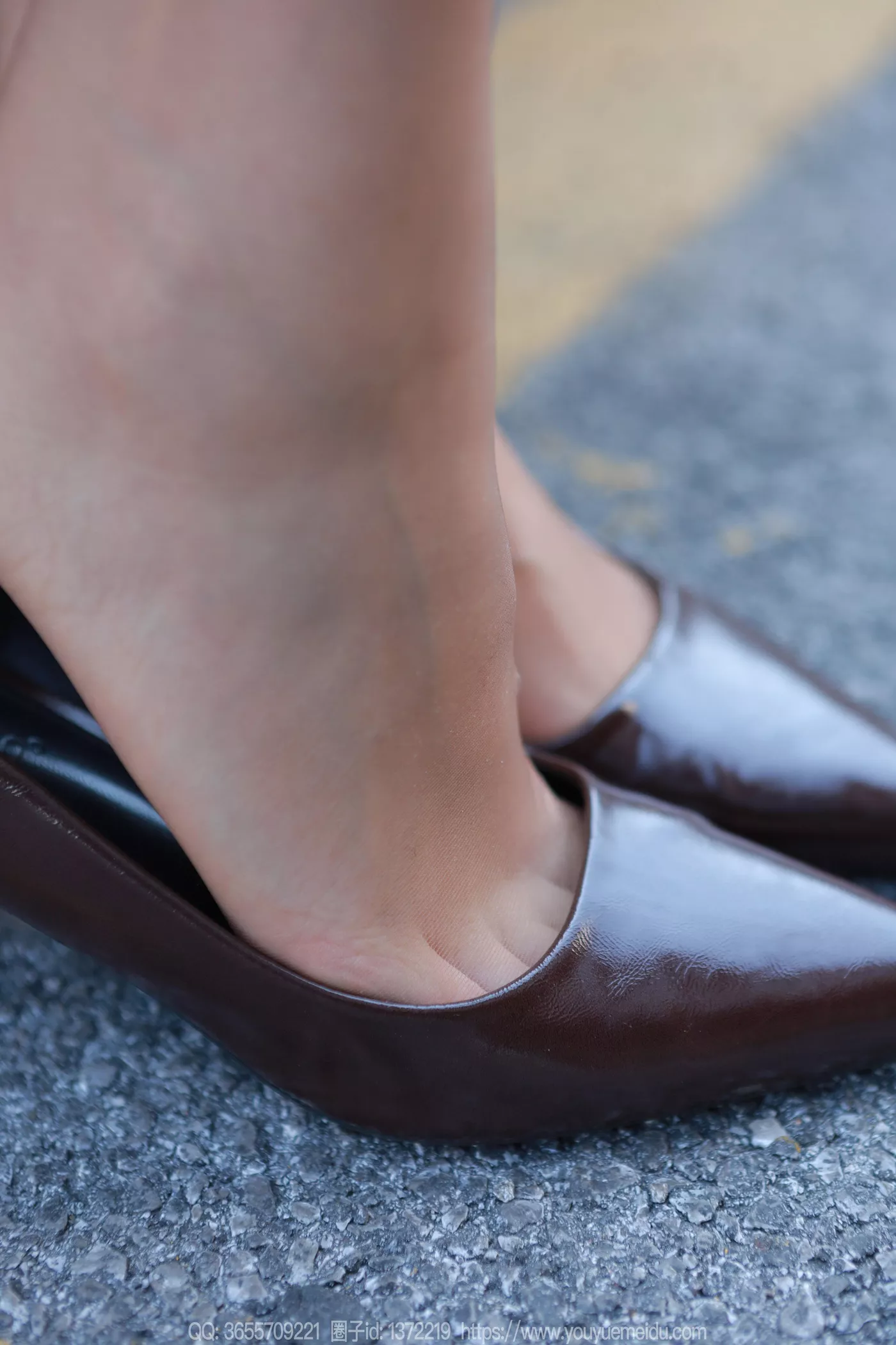 图片[36]-[IESS异思趣向] 2024.12.11 丝享家1921：小婕《紫色韵味》[92P] – 速更版-美库