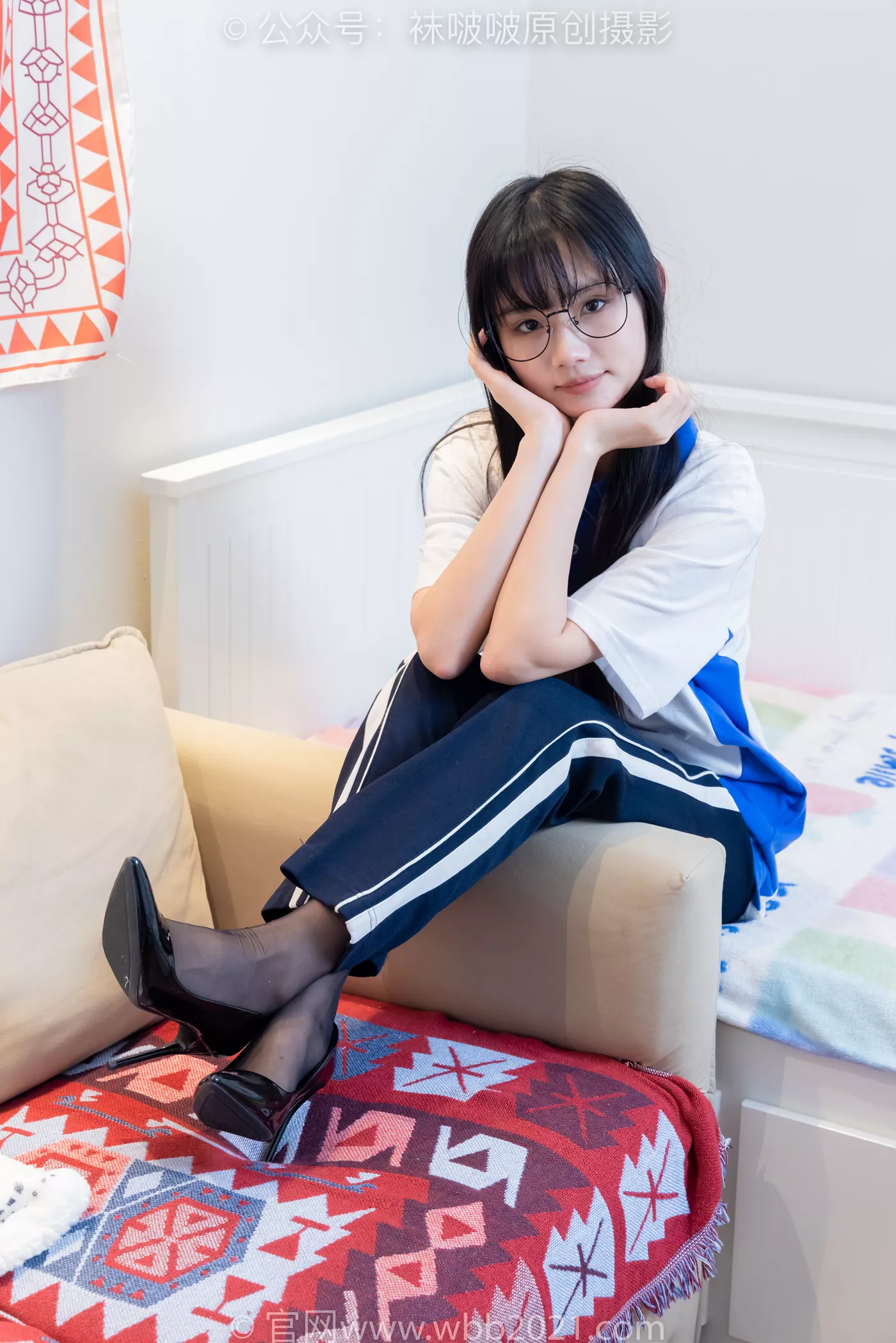 图片[42]-[BoBoSocks袜啵啵]NO.471 甜甜圈-高跟鞋、黑丝、短肉丝、裸足、校服裤里丝[150P] – 速更版-美库