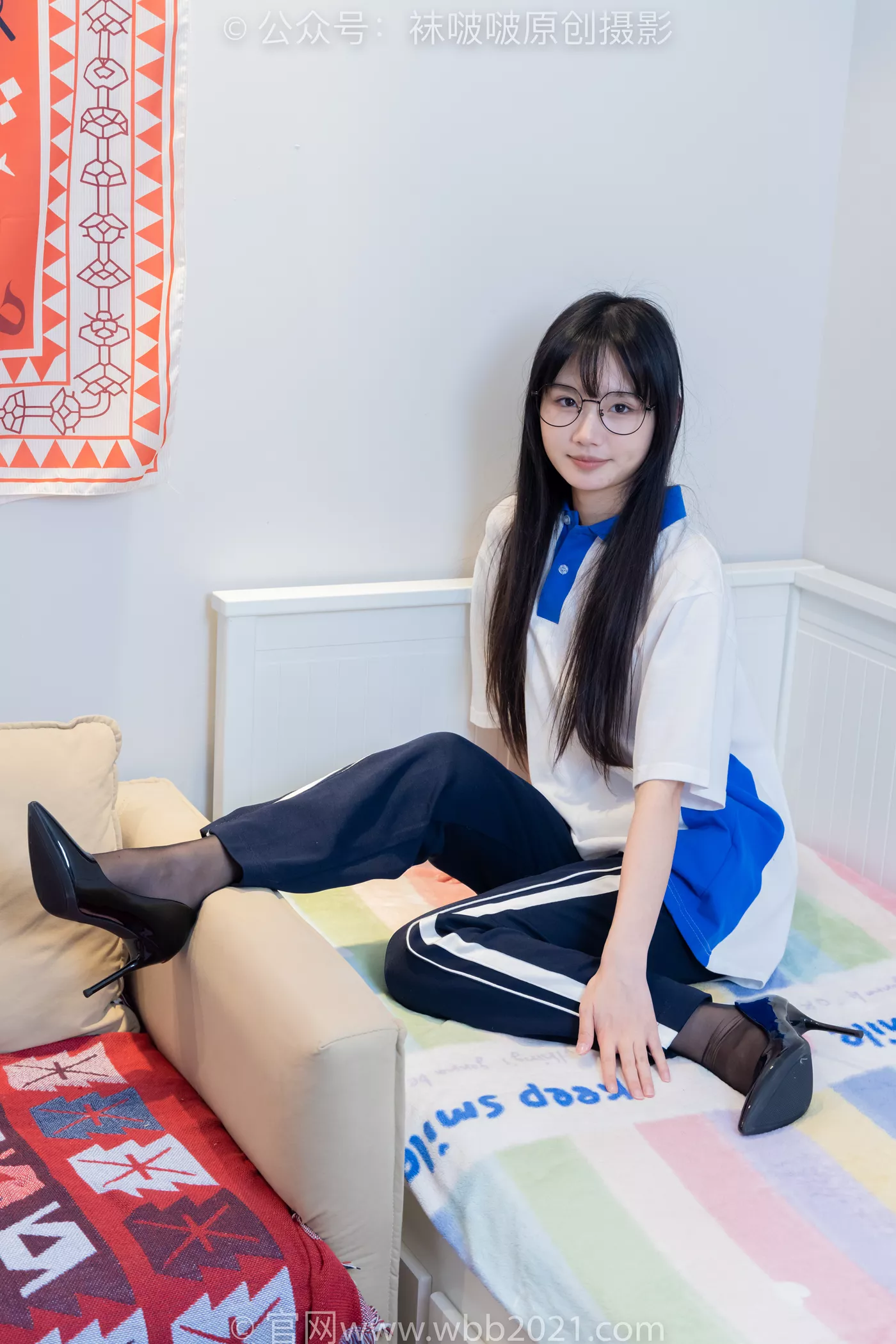 图片[50]-[BoBoSocks袜啵啵]NO.471 甜甜圈-高跟鞋、黑丝、短肉丝、裸足、校服裤里丝[150P] – 速更版-美库