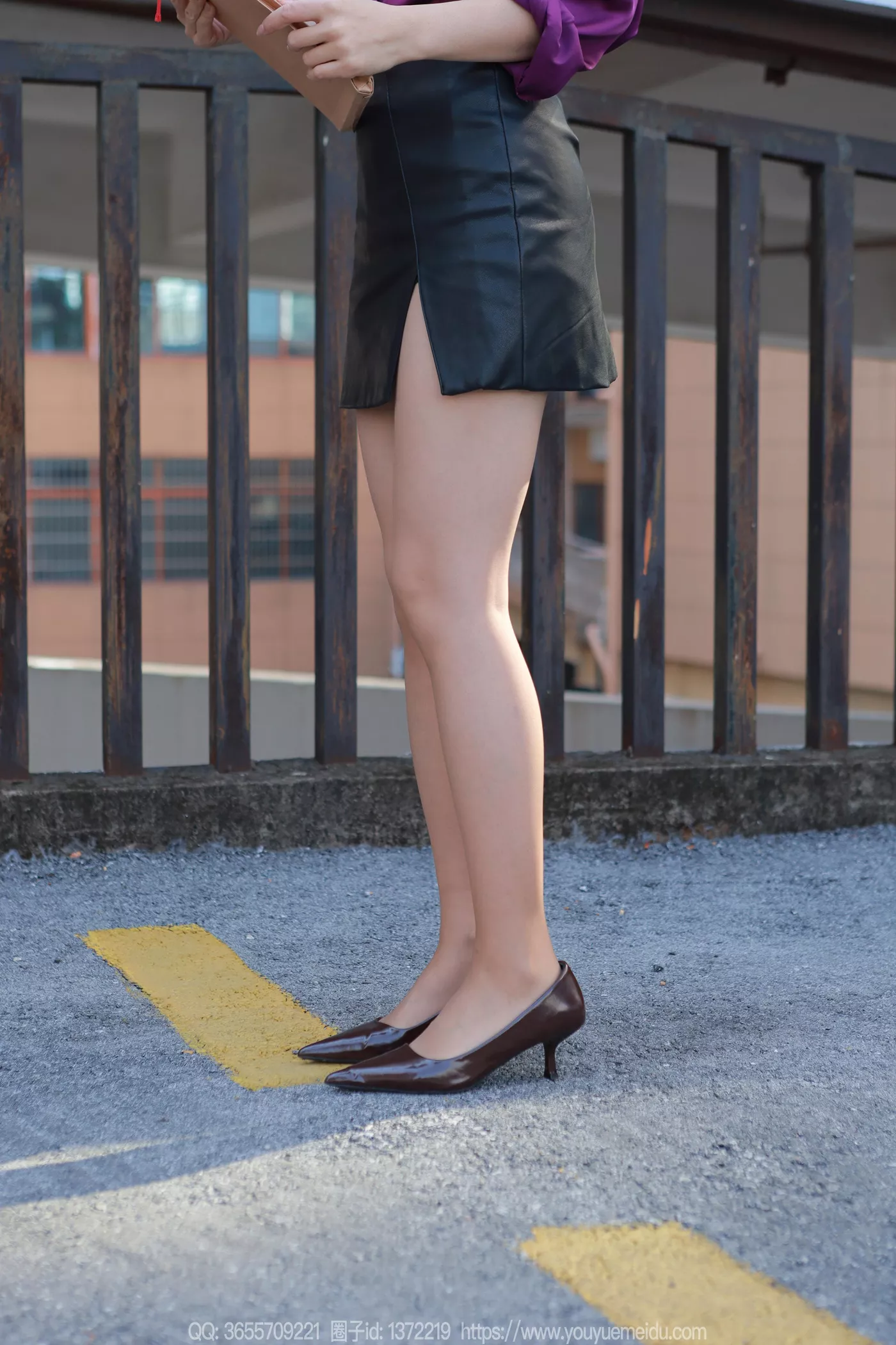 图片[49]-[IESS异思趣向] 2024.12.11 丝享家1921：小婕《紫色韵味》[92P] – 速更版-美库