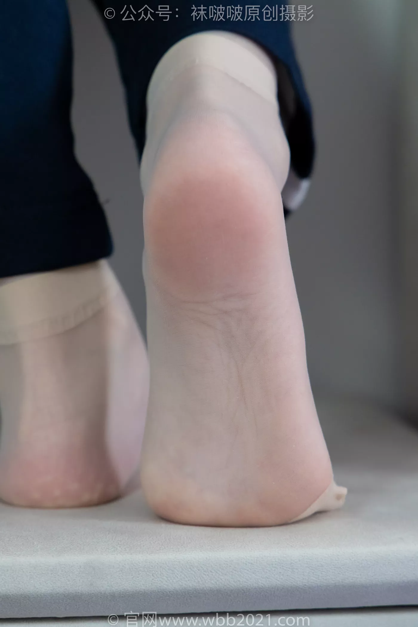 图片[111]-[BoBoSocks袜啵啵]NO.471 甜甜圈-高跟鞋、黑丝、短肉丝、裸足、校服裤里丝[150P] – 速更版-美库