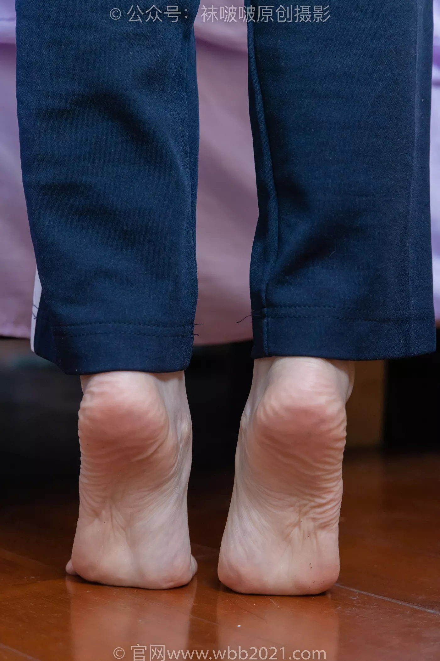 图片[143]-[BoBoSocks袜啵啵]NO.471 甜甜圈-高跟鞋、黑丝、短肉丝、裸足、校服裤里丝[150P] – 速更版-美库