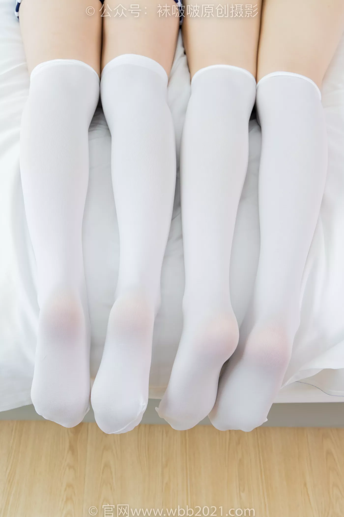 图片[119]-[BoBoSocks袜啵啵]NO.472 小甜豆甜甜圈-两双运动鞋、厚白丝大腿袜、裸足、两位模特丝袜和裸足踩奶油蛋糕剧情[119P] – 速更版-美库