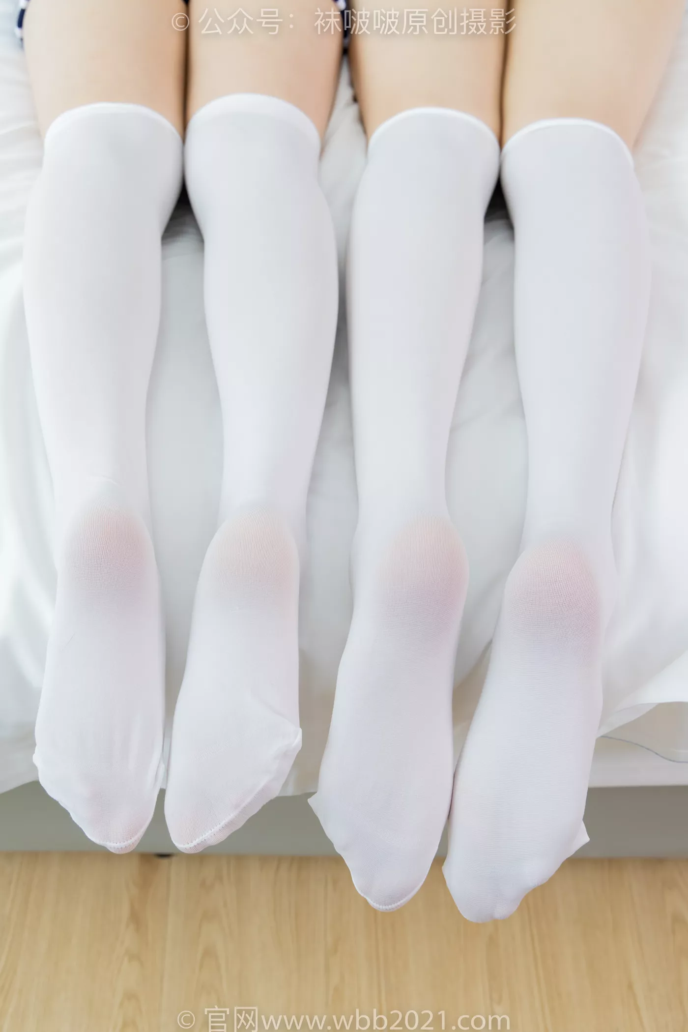 图片[120]-[BoBoSocks袜啵啵]NO.472 小甜豆甜甜圈-两双运动鞋、厚白丝大腿袜、裸足、两位模特丝袜和裸足踩奶油蛋糕剧情[119P] – 速更版-美库