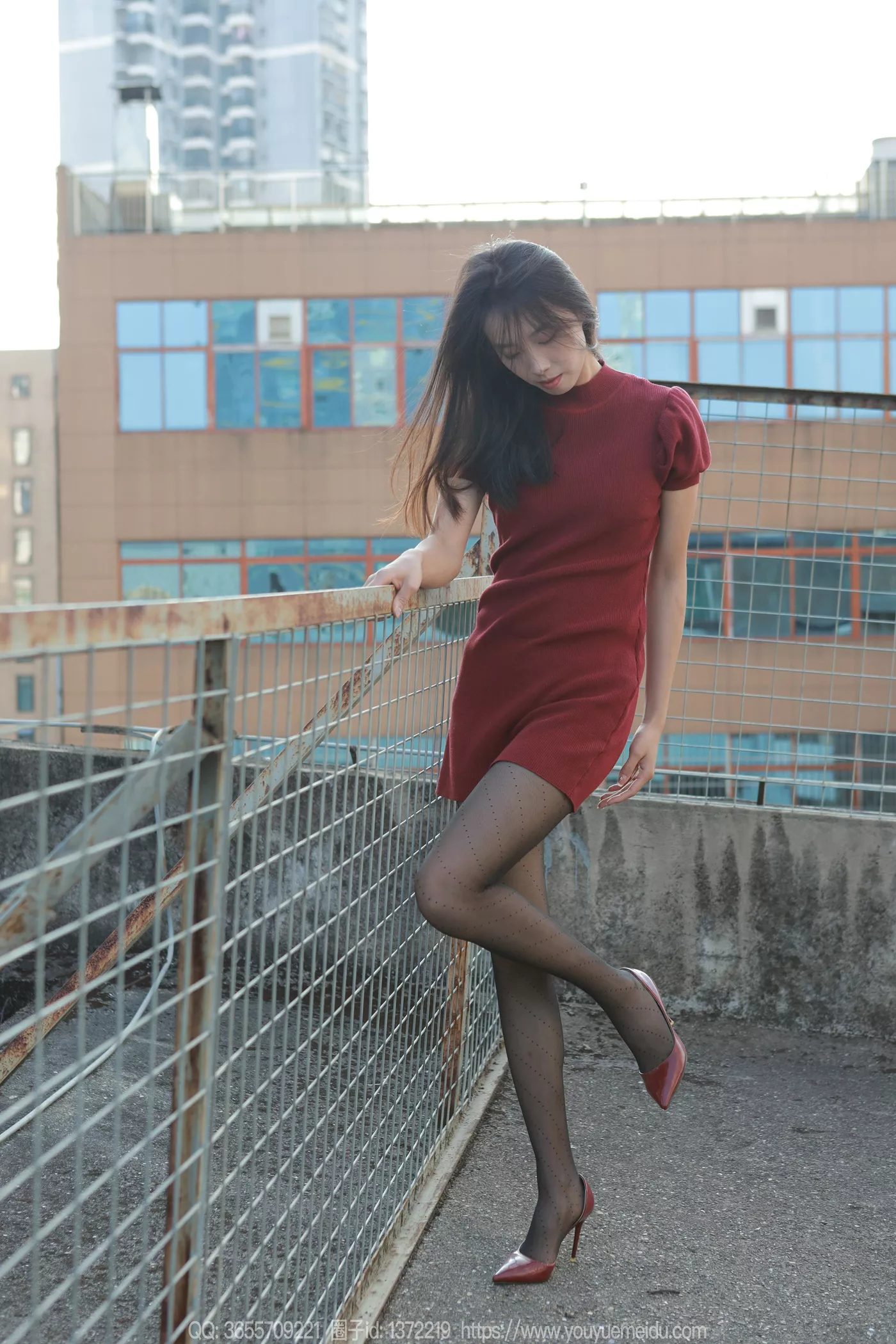 图片[54]-[IESS异思趣向] 2024.12.16 丝享家1925：小九《黑色螺旋波点》[20P] – 速更版-美库