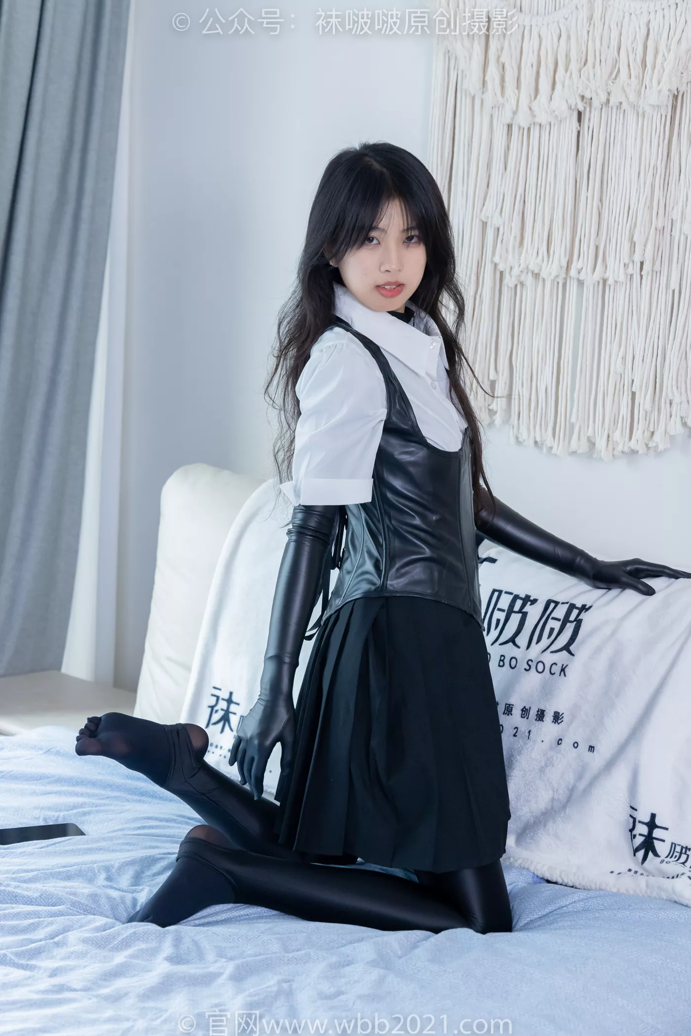 图片[85]-[BoBoSocks袜啵啵]NO.475 奶油-高跟长靴、厚黑丝五指袜、踩脚裤裤里丝、靴子部分戴口罩[150P] – 速更版-美库
