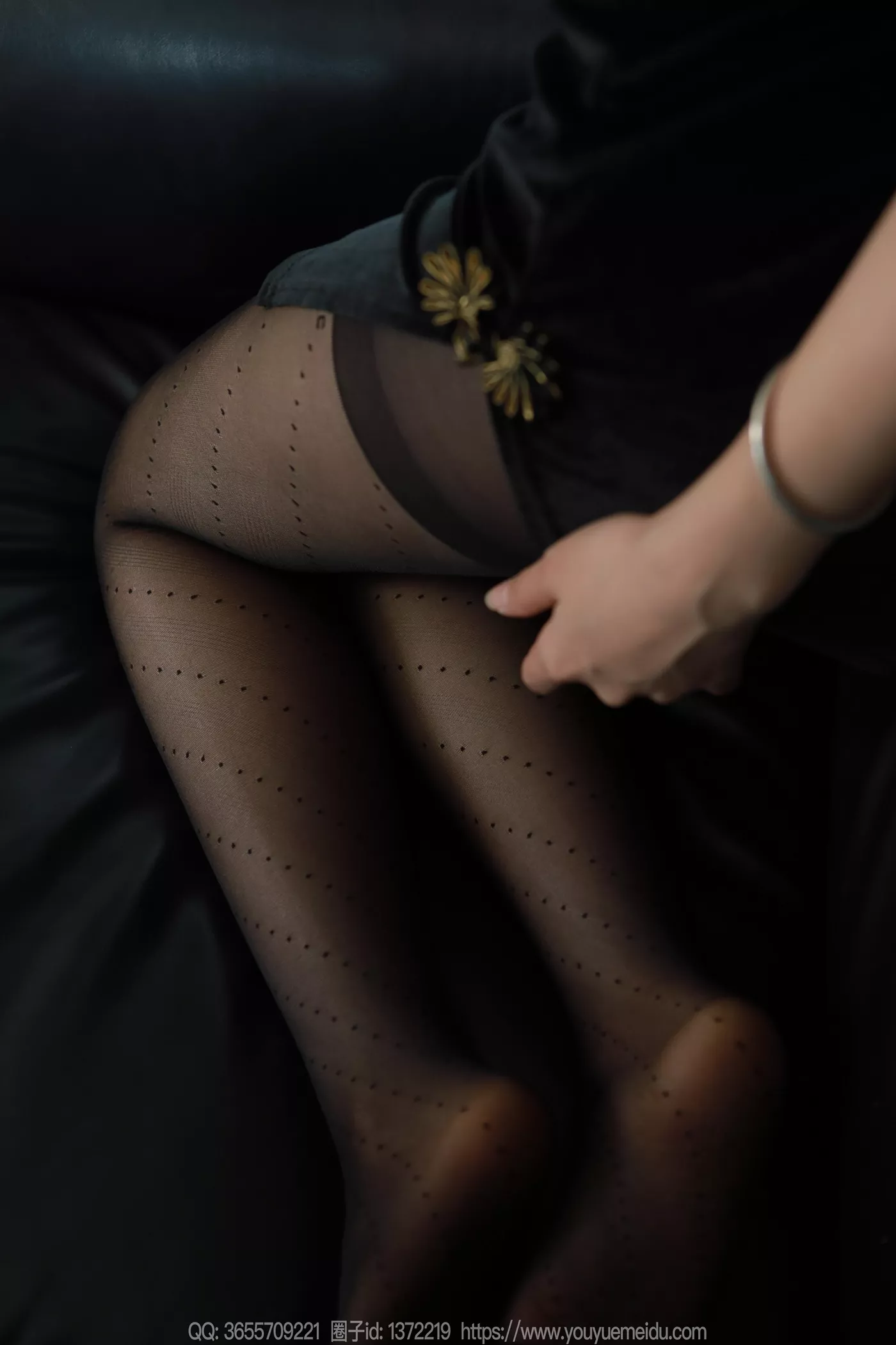 图片[21]-[IESS异思趣向] 2024.12.17 丝享家1926：小金《黑色旗袍》[91P] – 速更版-美库