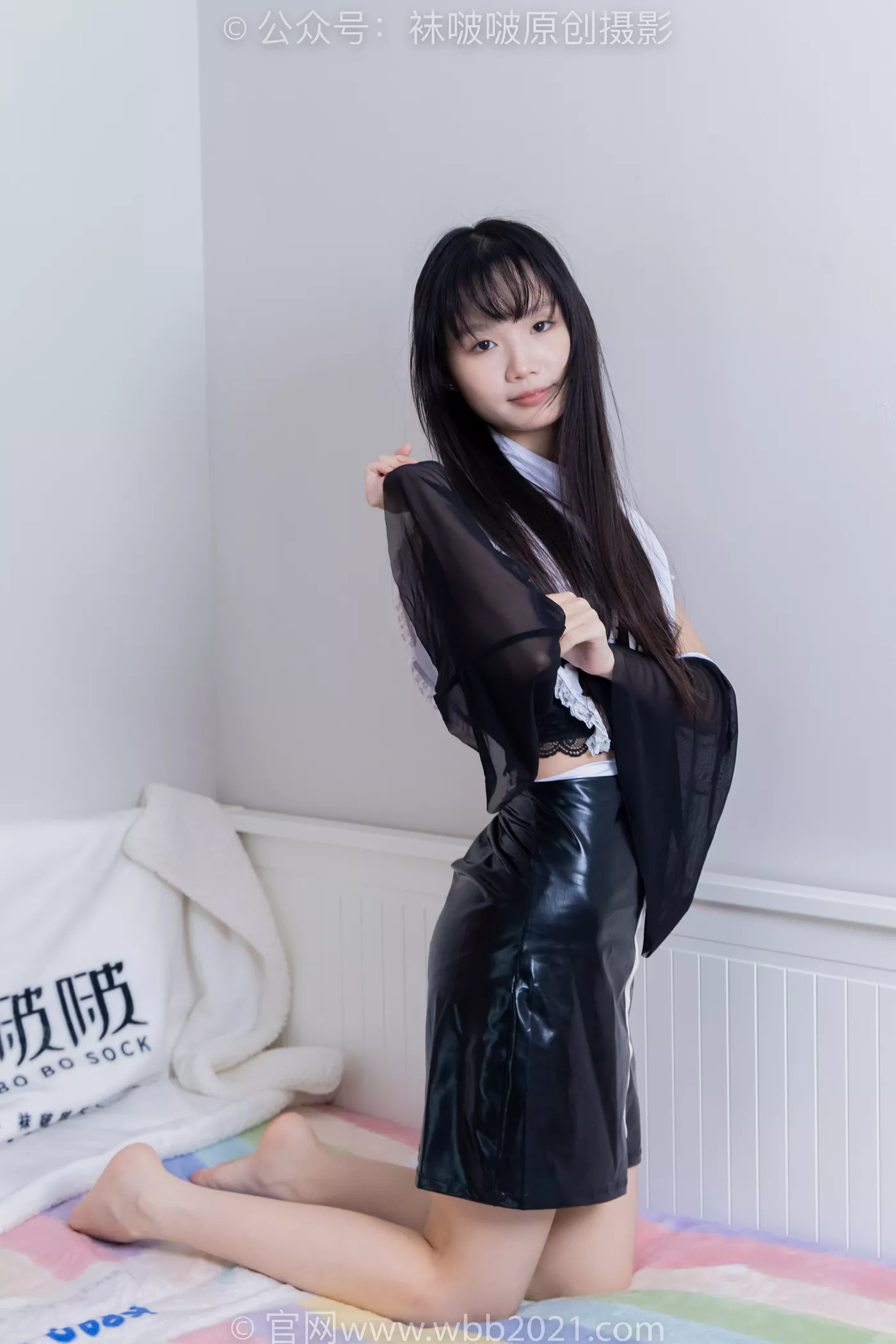 图片[98]-[BoBoSocks袜啵啵]NO.477 甜甜圈 高跟鞋、高跟凉鞋、厚黑丝、白丝、裸足、穿鞋和丝袜踩小汽车小人军团巨大娘剧情[150P] – 速更版-美库