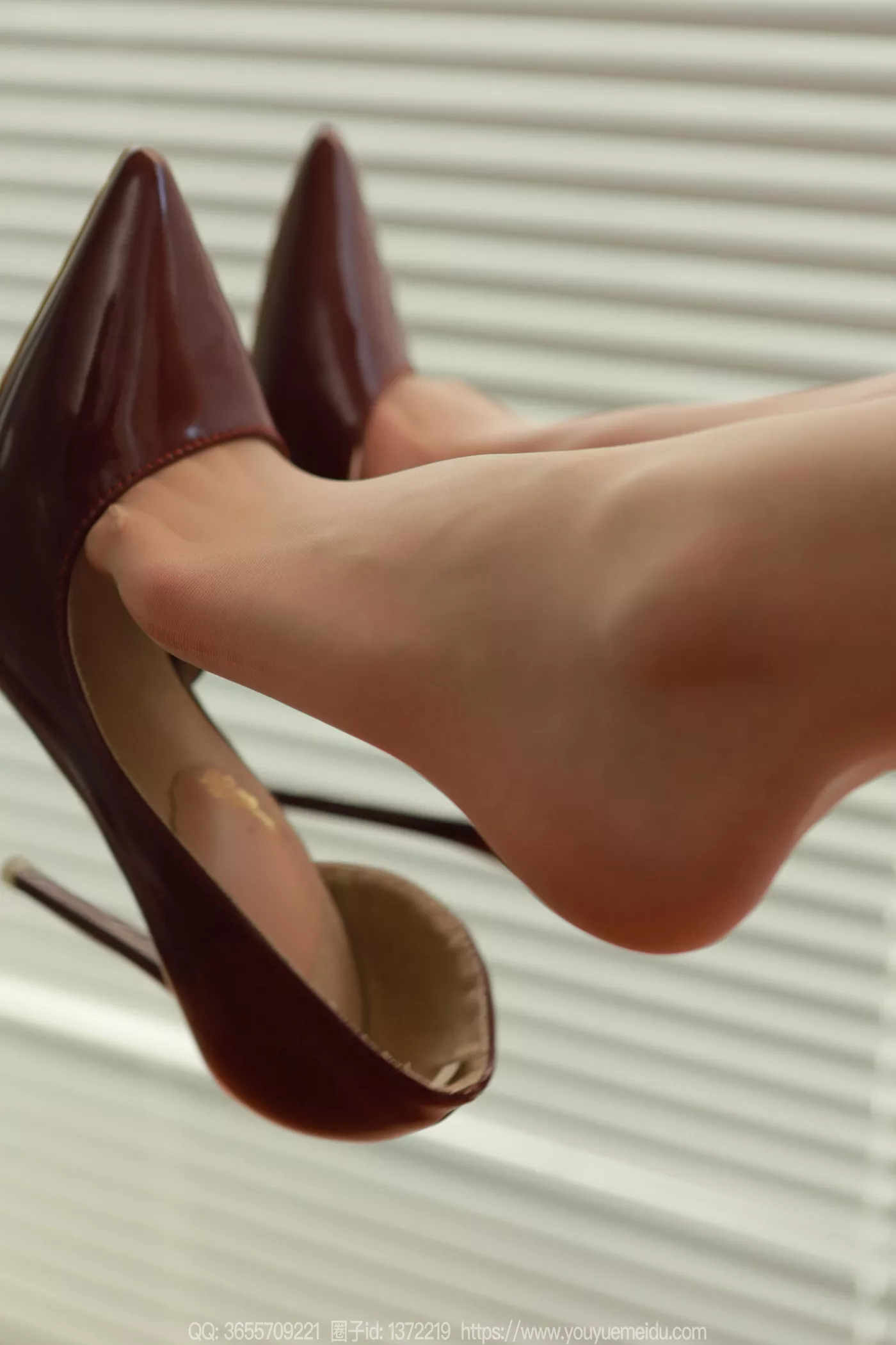 图片[20]-[IESS异思趣向] 2024.12.18 丝享家1927：团团《美味车厘子》[93P] – 速更版-美库