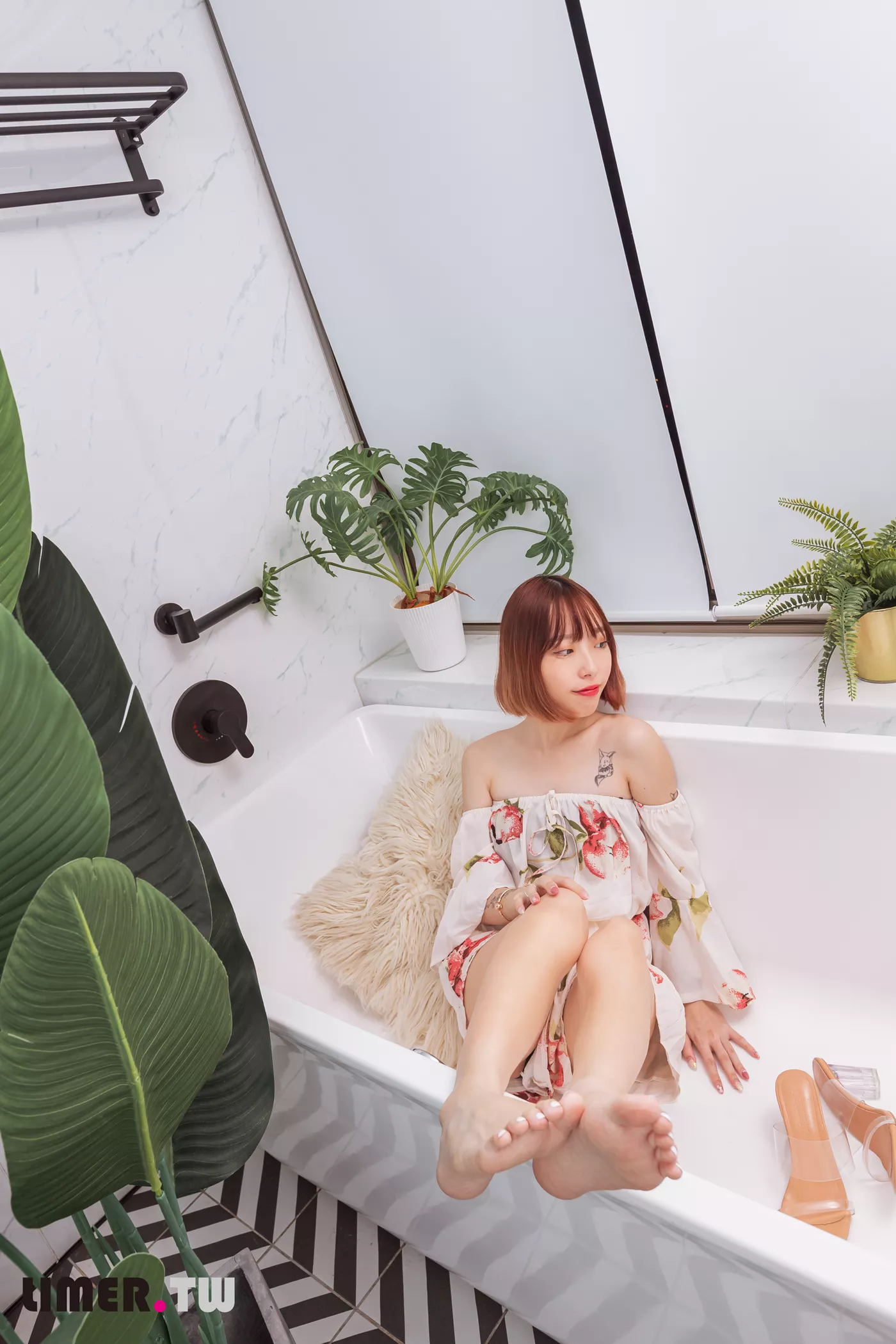 图片[81]-Limerence原创 NO.093 小容包 浴室高跟鞋邂逅[120P] – 速更版-美库