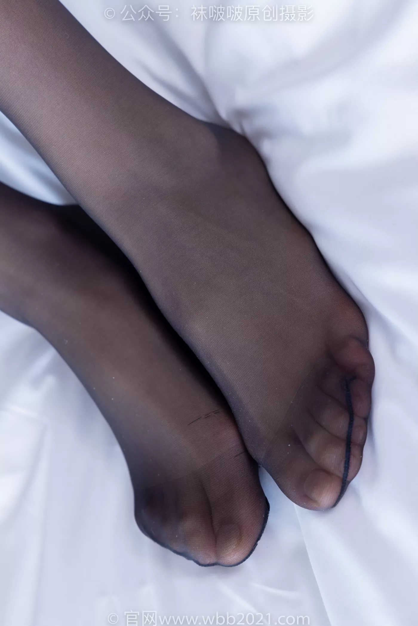 图片[143]-[BoBoSocks袜啵啵]NO.478 芝士 两双高跟鞋、黑丝、红丝[100P] – 速更版-美库