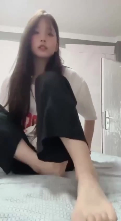 图片[11]-脚模面试脸足同框套路系列-135 [21P] – 速更版-美库