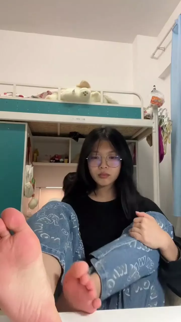 图片[25]-脚模面试脸足同框套路系列-144 [30P] – 速更版-美库