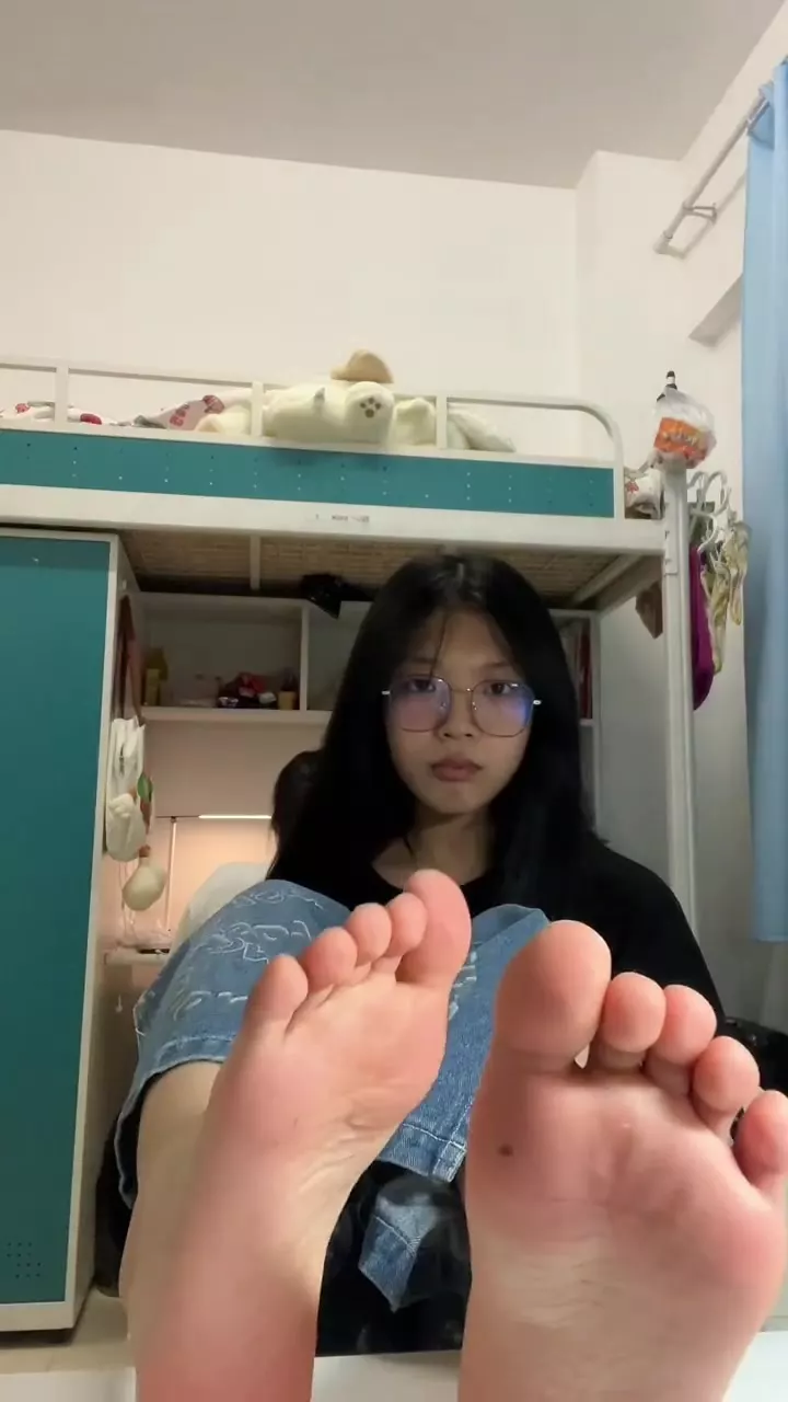 图片[31]-脚模面试脸足同框套路系列-144 [30P] – 速更版-美库