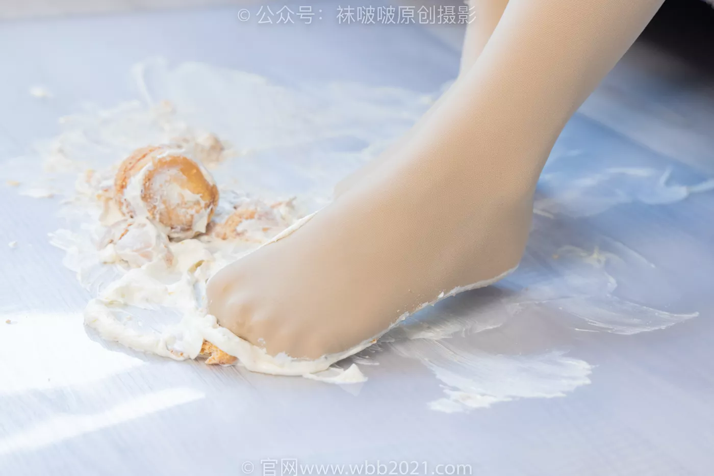 图片[129]-[BoBoSocks袜啵啵]NO.480 甜甜圈 平底鞋、厚肉丝、瑜伽动作、厚肉丝踩奶油泡芙剧情[140P] – 速更版-美库