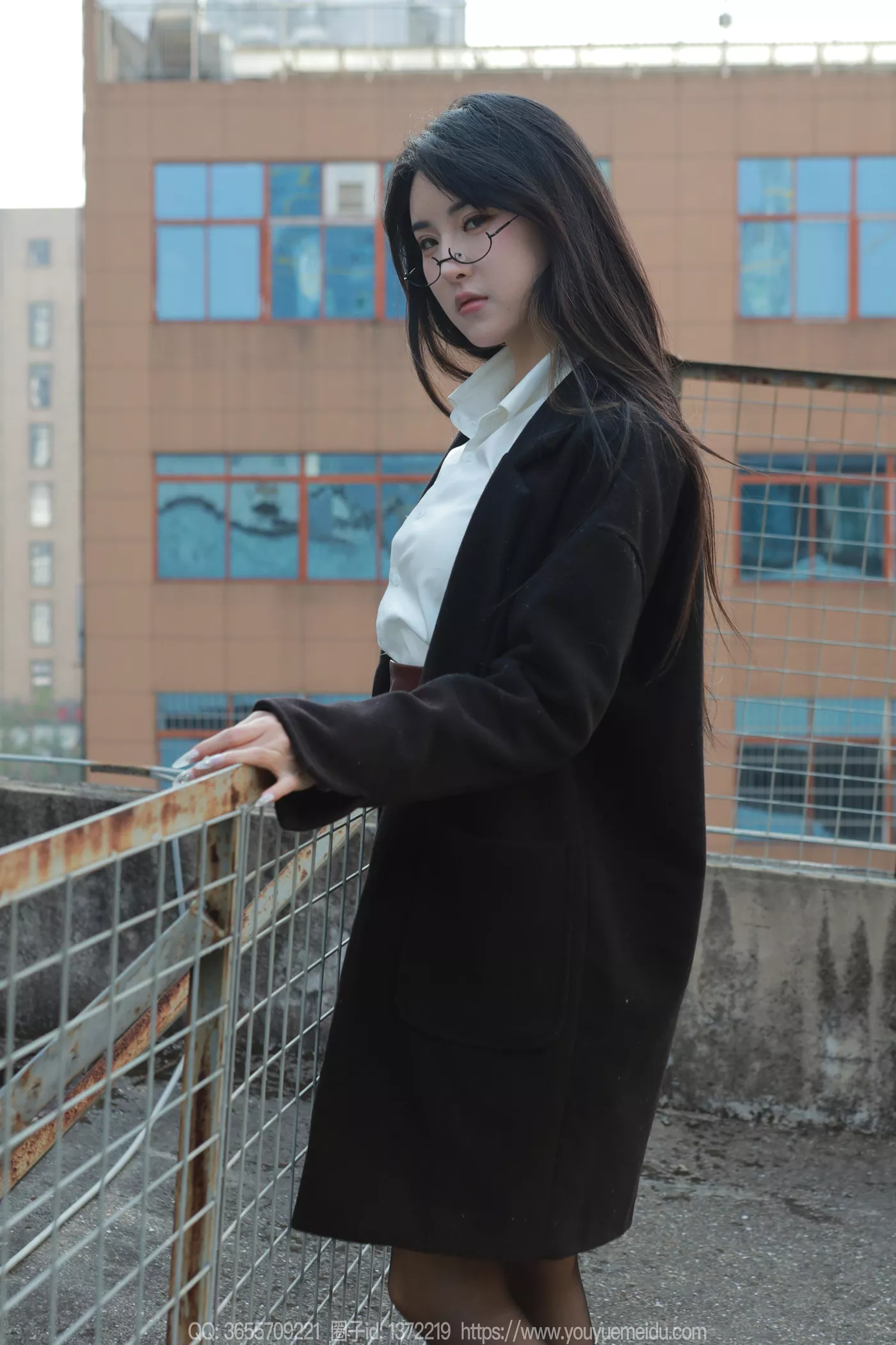 图片[11]-[IESS异思趣向] 2024.12.22 丝享家1930：小宝《眼镜美女》[91P] – 速更版-美库