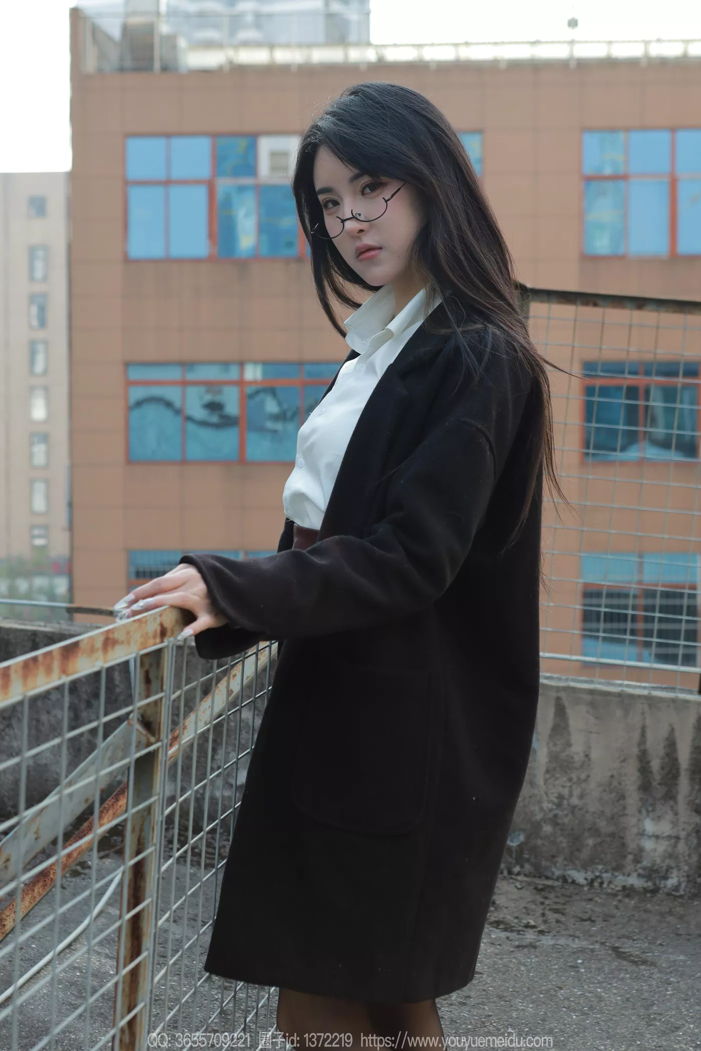 图片[12]-[IESS异思趣向] 2024.12.22 丝享家1930：小宝《眼镜美女》[91P] – 速更版-美库